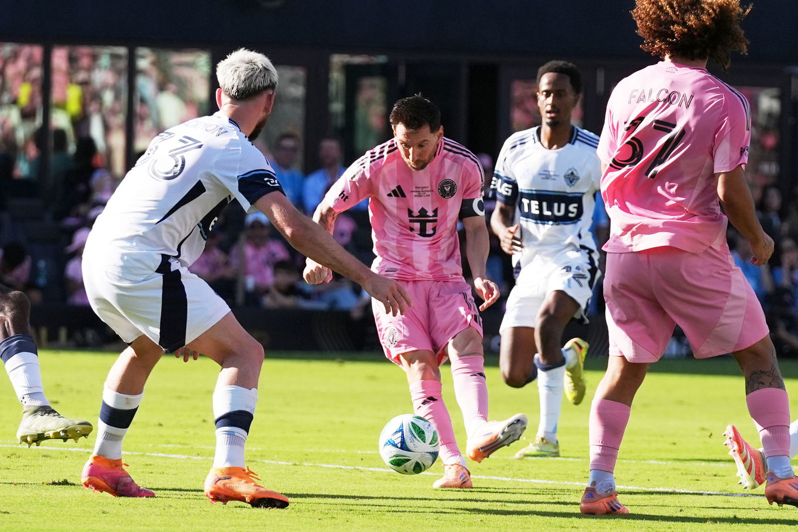 Messi hatte wenig starke Szenen - war aber dennoch an zwei Toren beteiligt.