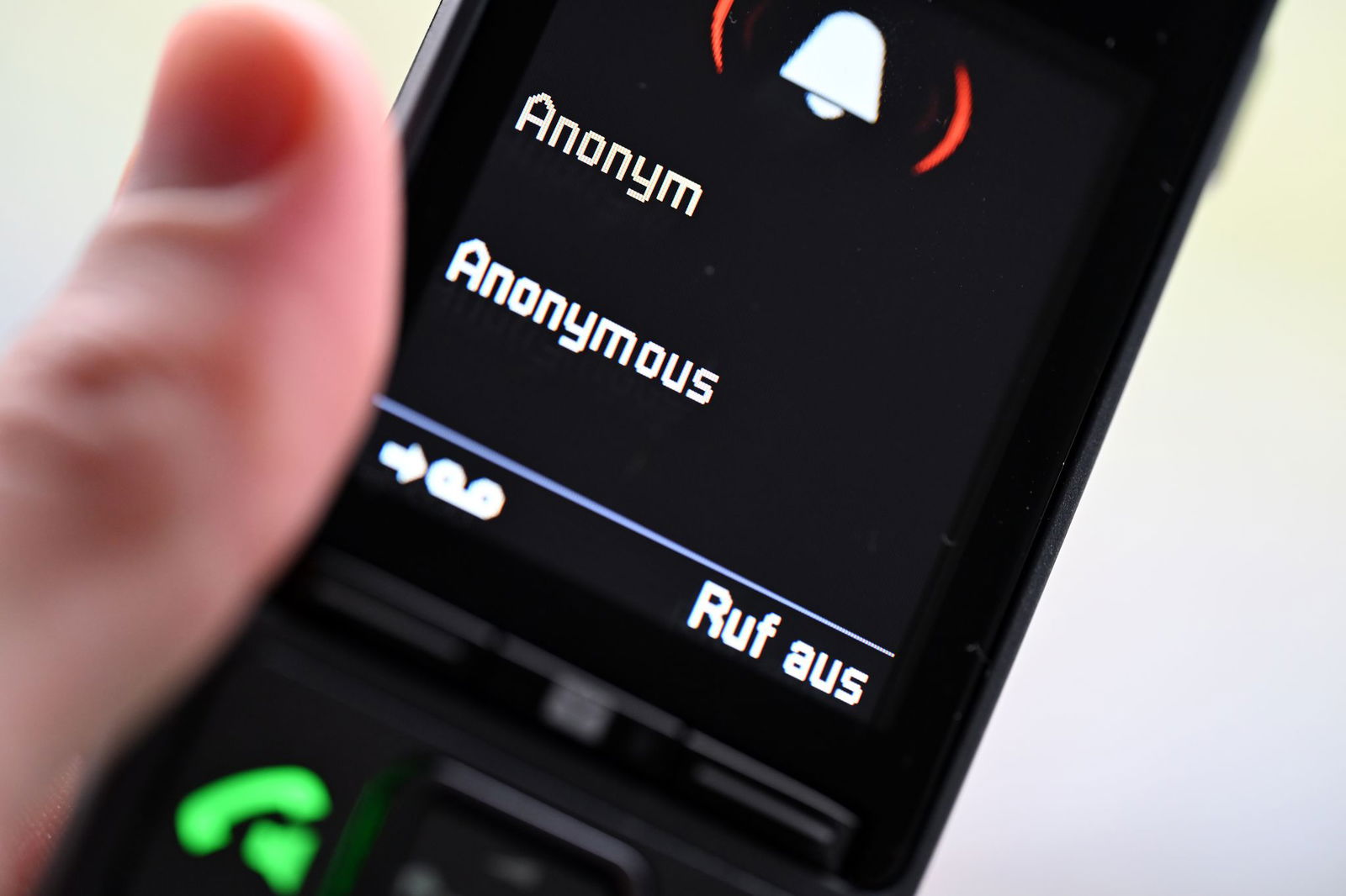 Callcenter-Betrüger haben Millionenschäden verursacht. (Archivbild)