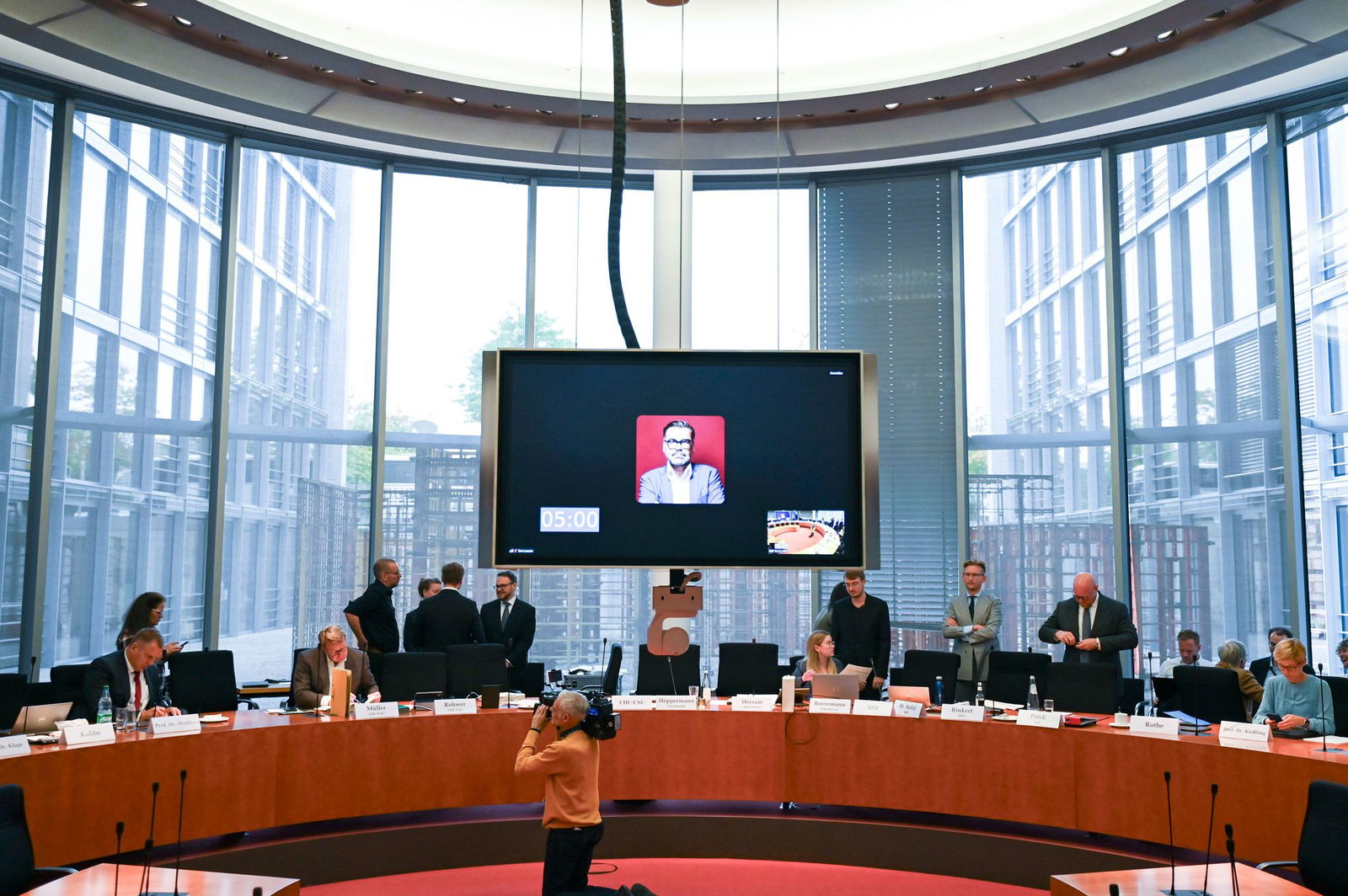 Die Enquete-Kommission des Bundestags zur Corona-Pandemie hat unter anderem den früheren Gesundheitsminister geladen. (Archivfoto)