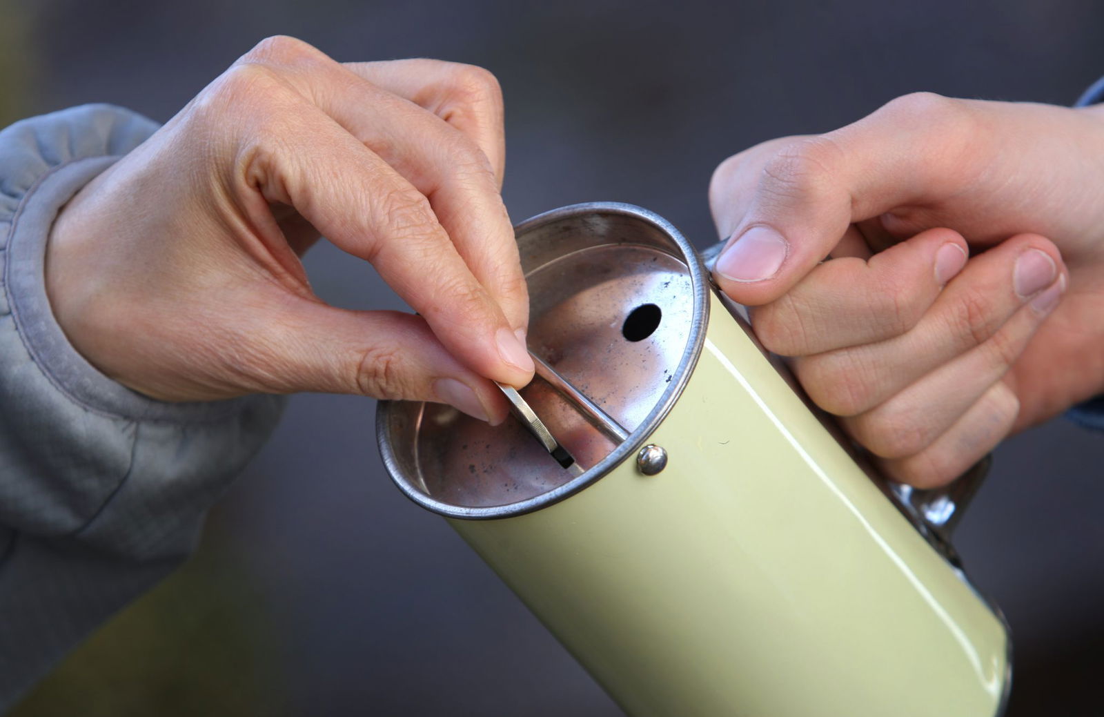 Beim Spenden sind viele in der Weihnachtszeit schneller dabei. (Symbolbild)