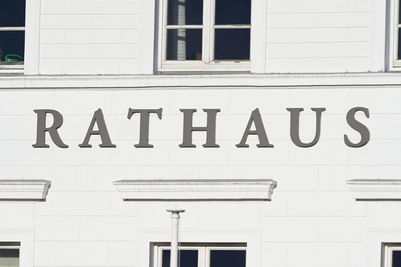 In Asselfingen fängt im nächsten Jahr der jüngste hauptamtliche Bürgermeister an. (Symbolbild)