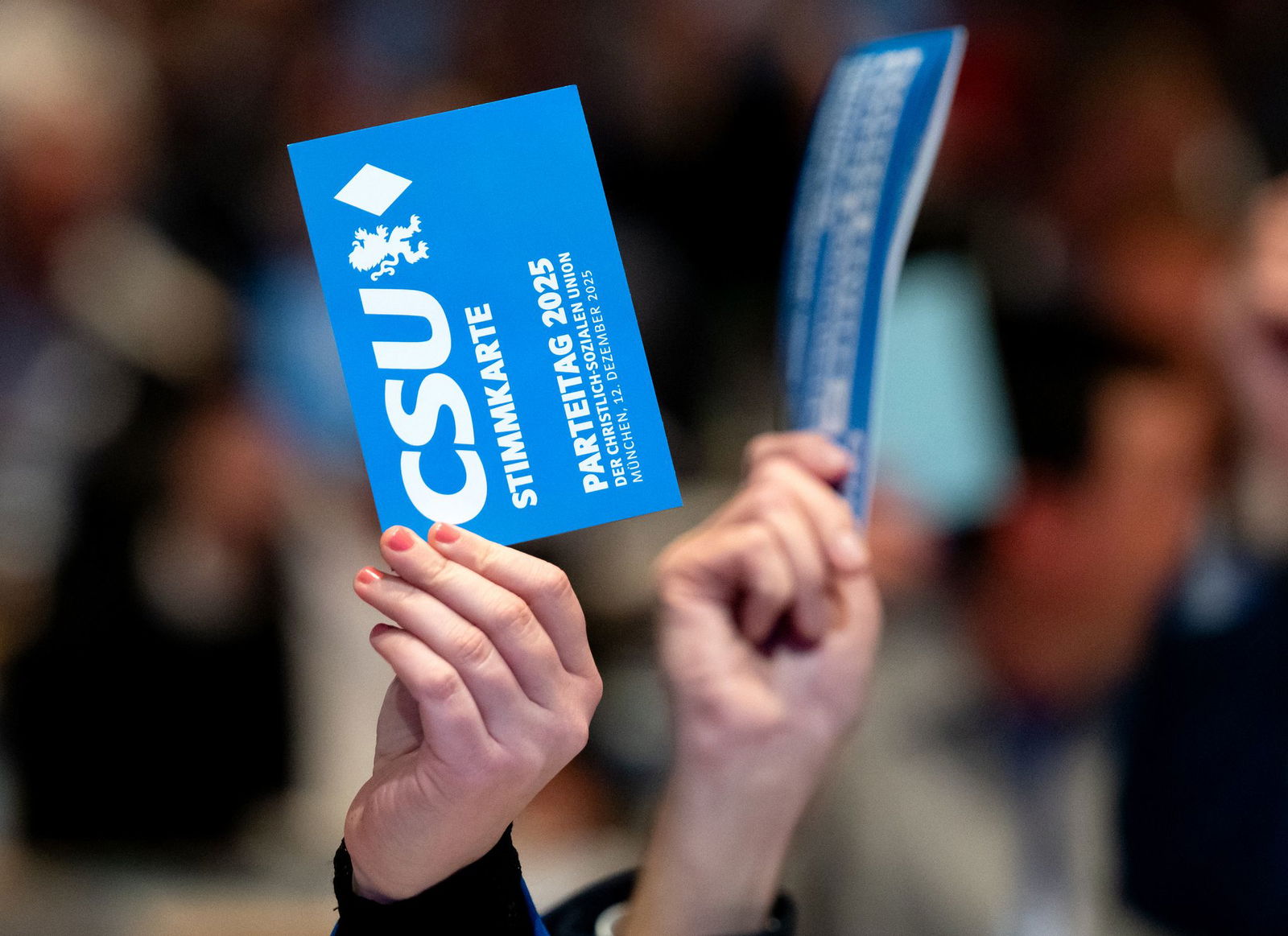 Die CSU hat etwas gegen befestigte Flaschendeckel,