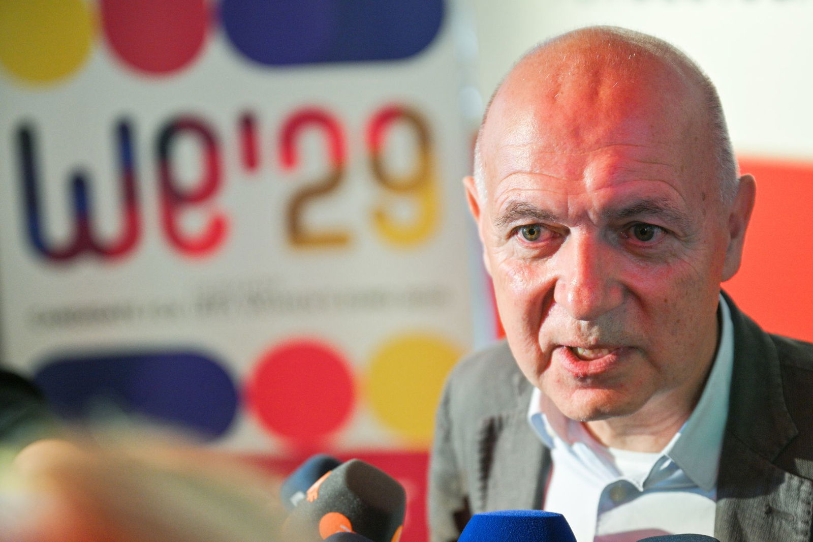 Präsident Bernd Neuendorf und der DFB geraten unter Druck. Archivbild)