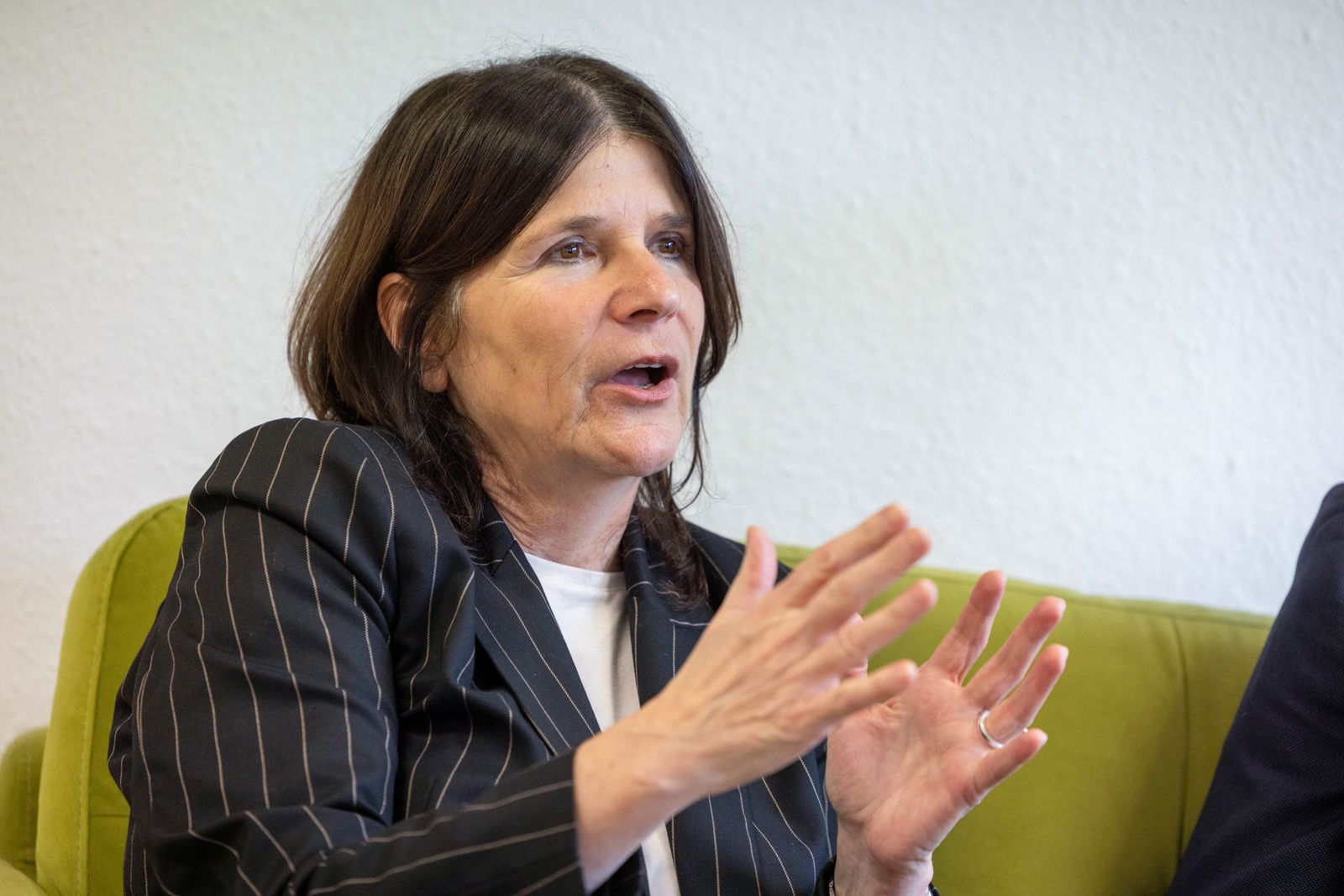 Menschen müssen sich das Leben leisten können, sagt Verdi-Landesbezirksleiterin Paul. 