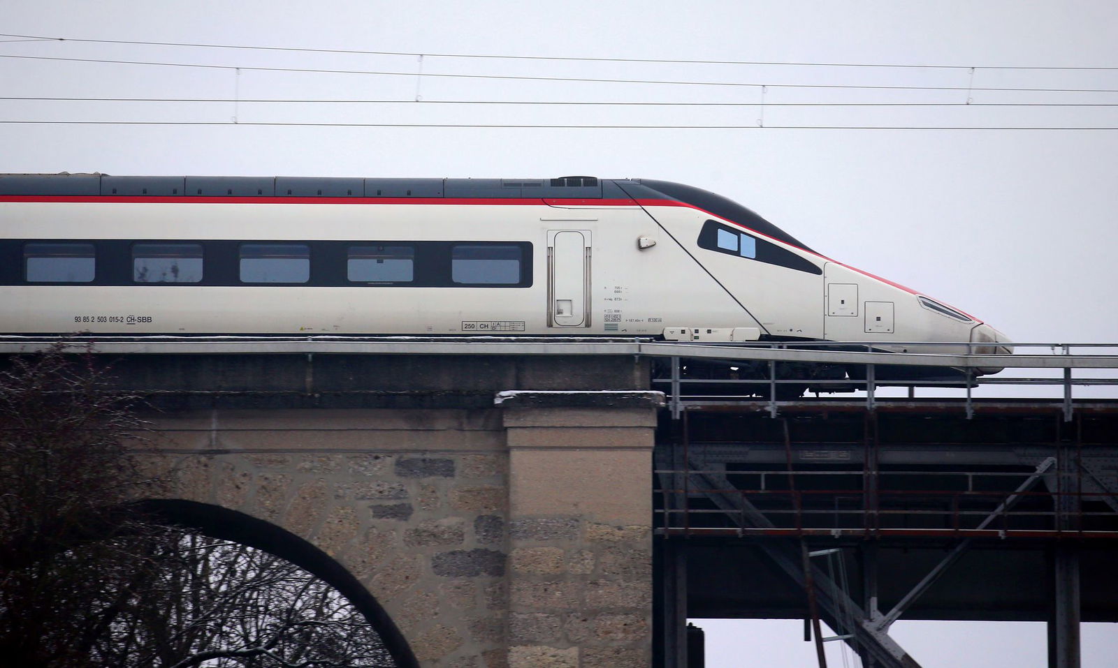 Für rund 220 Fahrgäste endet die Reise vorzeitig. (Symbolbild)