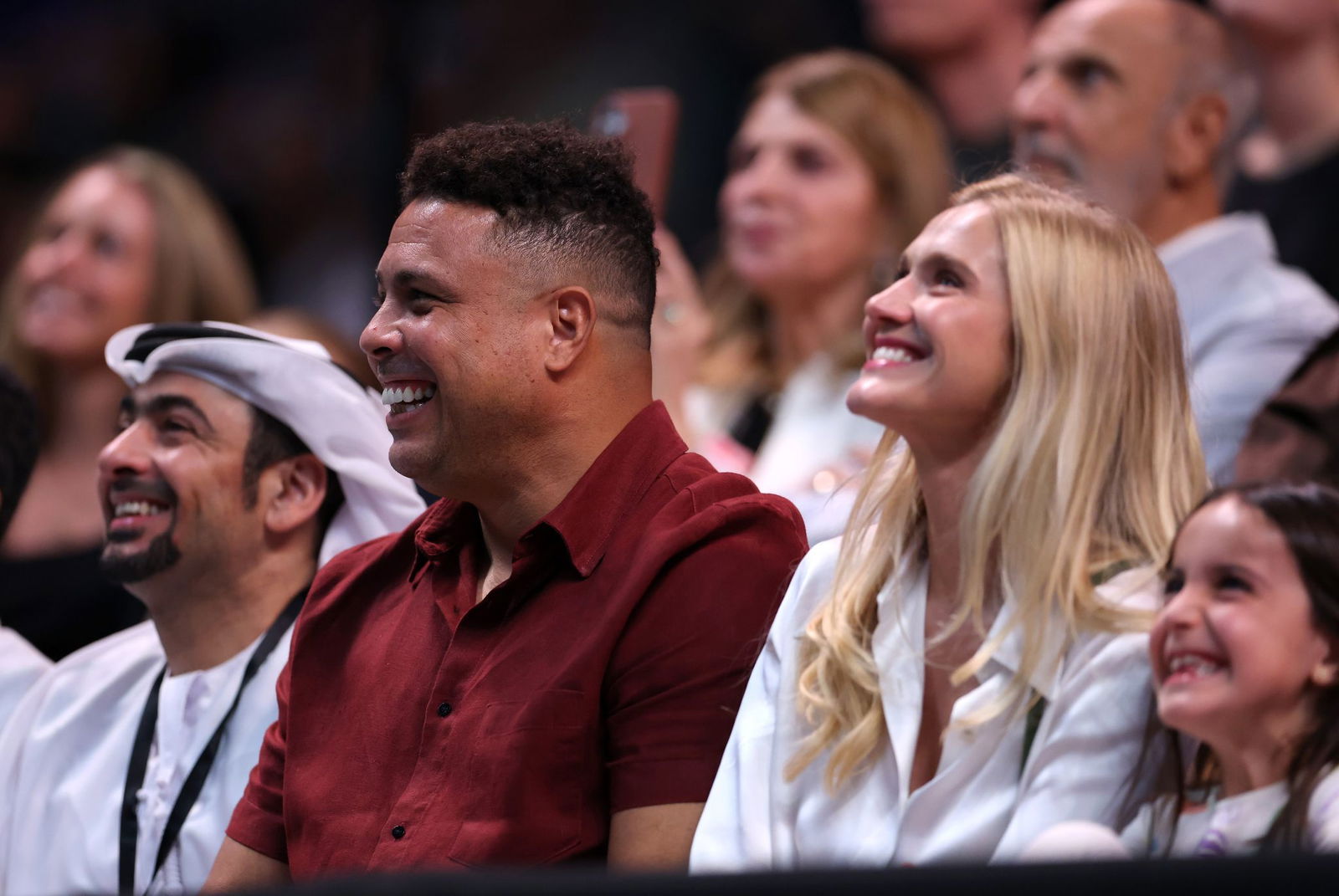 Ex-Fußballstar Ronaldo (Mitte) fühlte sich gut unterhalten