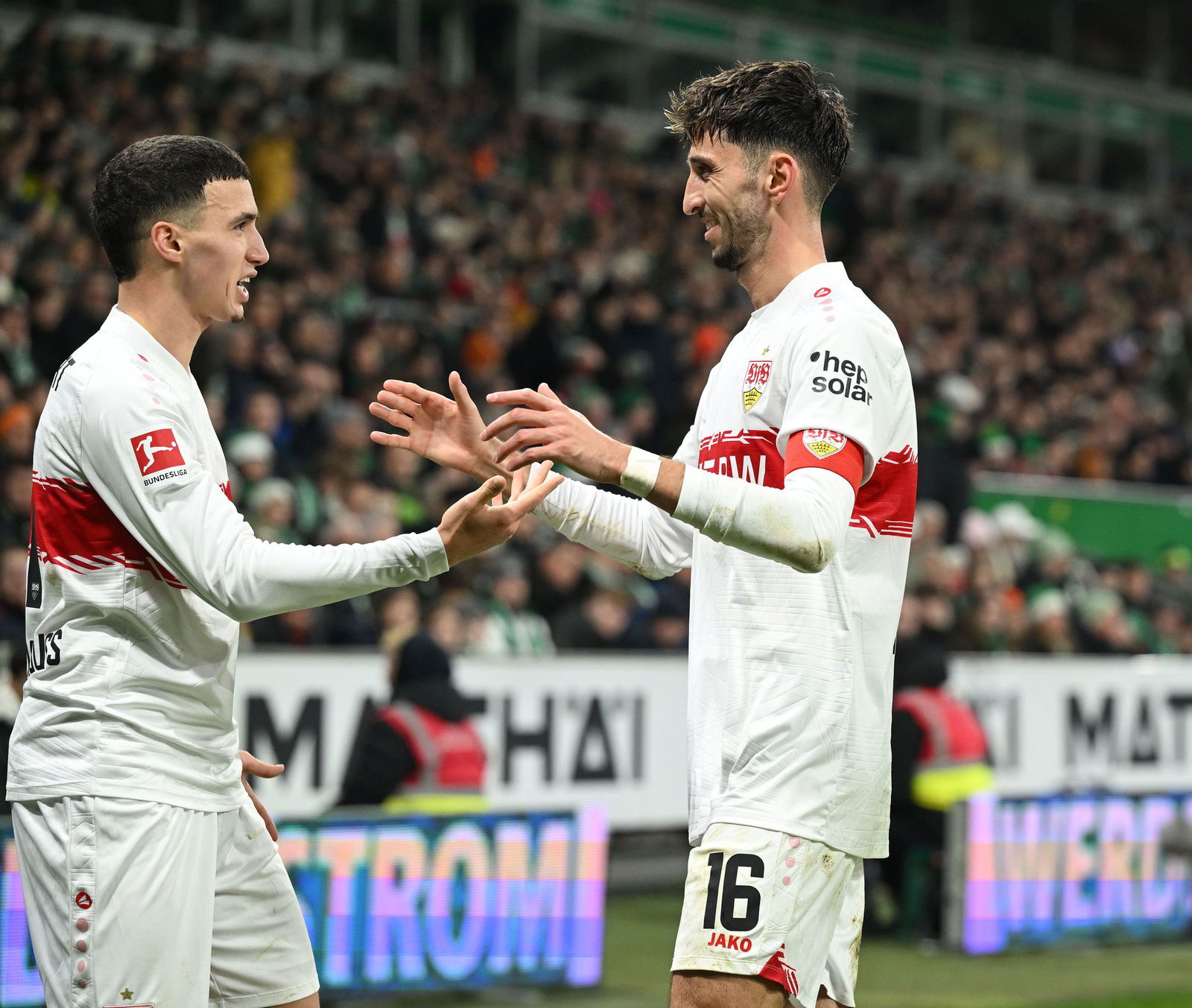 Der VfB Stuttgart bejubelte einen wichtigen Auswärtssieg.
