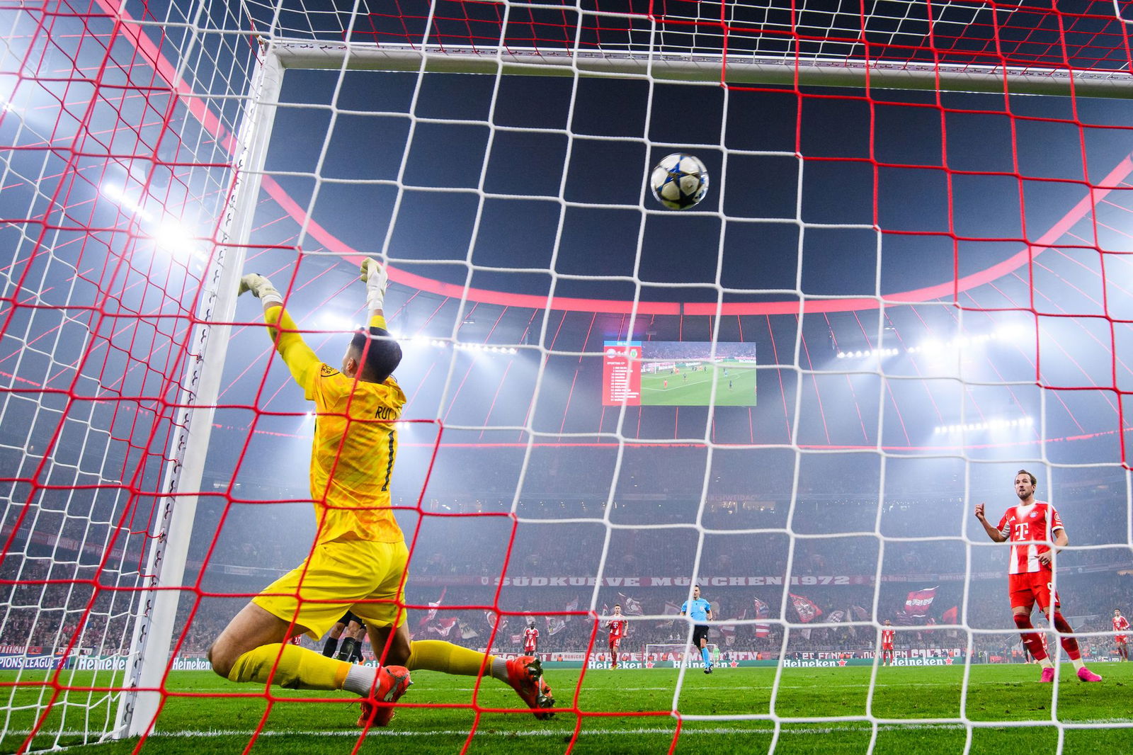 Der FC Bayern ist auf dem besten Weg zur direkten Achtelfinalqualifikation.