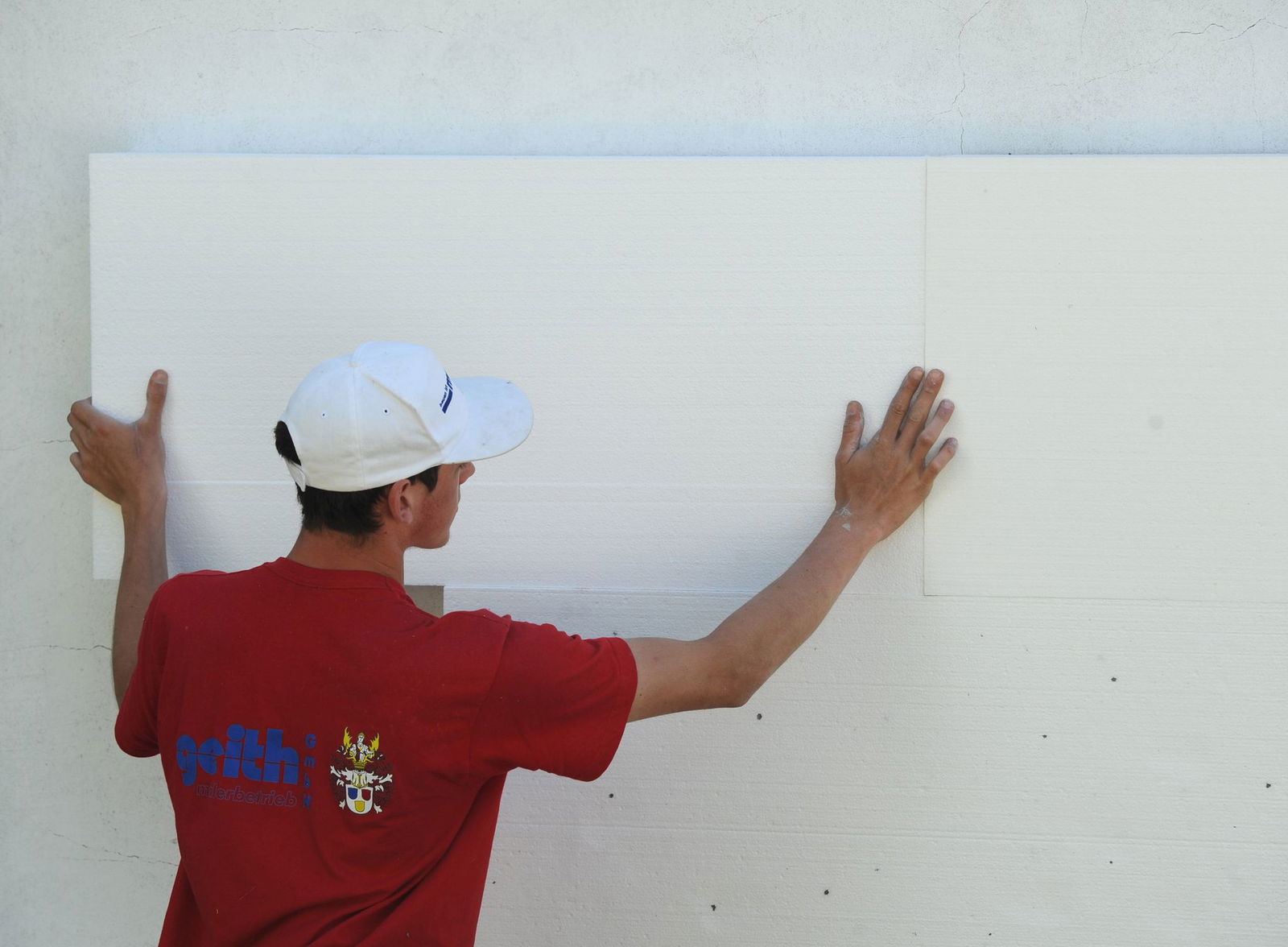 Wärmedämmung darf auch den Nachbarn tangieren - zumindest leicht. (Symbolbild)