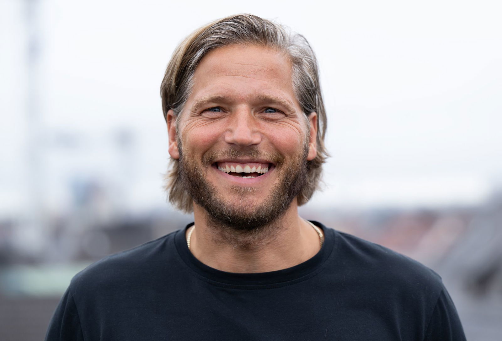 Schauspieler Sebastian Ströbel hat einen Weihnachtsbrauch. (Archivbild)