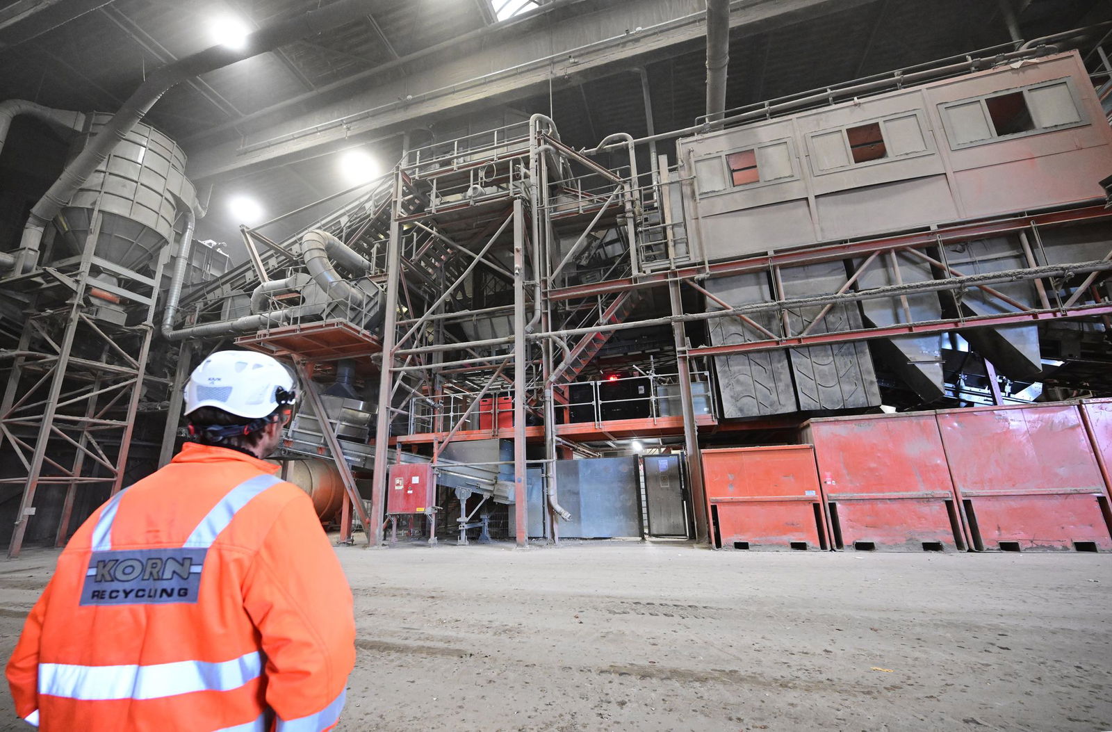 Laut einem Bericht des Fraunhofer-Instituts IIS kommt es in deutschen Müll- und Sortieranlagen jährlich zu mehr als 10.000 Feuern.