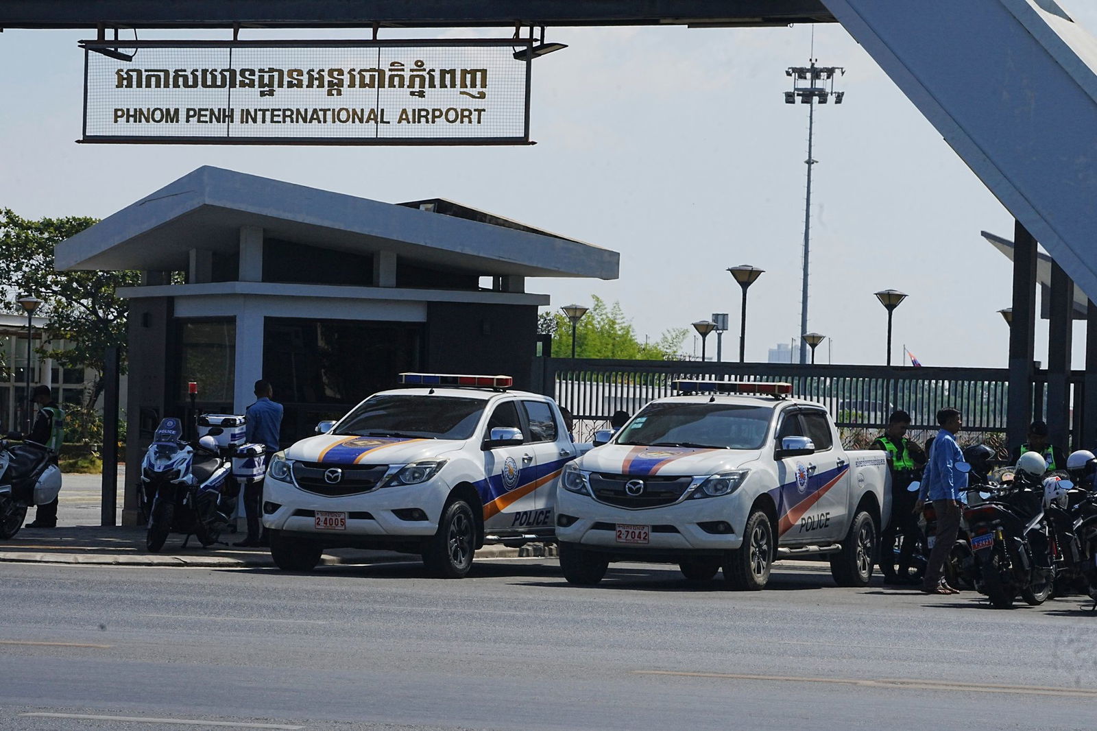 Beide Länder hatten am Samstag eine Waffenruhe vereinbart.