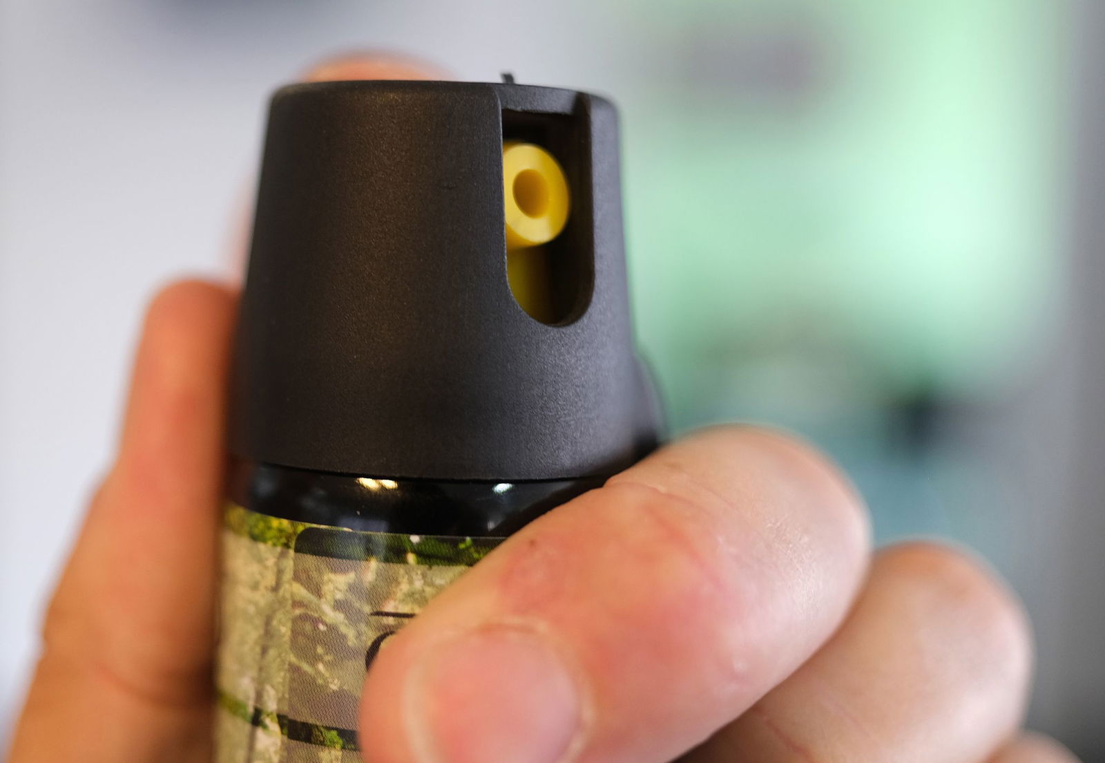 Polizei und Rettungsdienst waren im Einsatz, nachdem Pfefferspray in der Schule versprüht wurde. (Symbolbild)