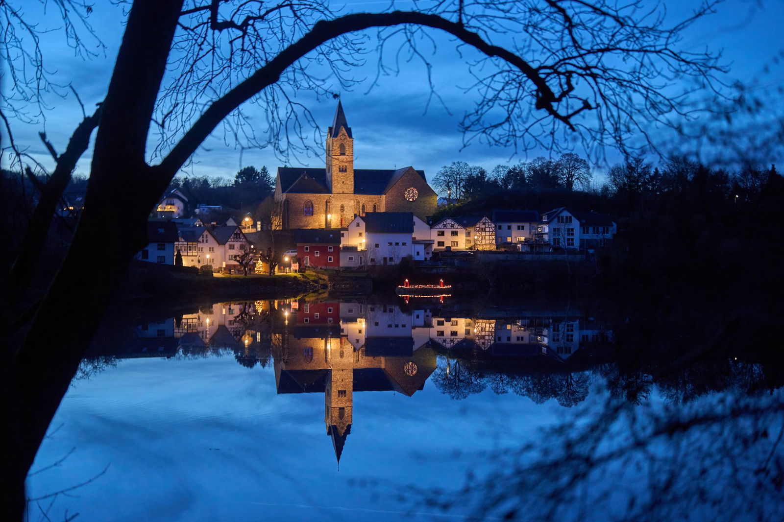 In Rheinland-Pfalz und im Saarland pendeln die Temperaturen zwischen milden Tageswerten und frostigen Nächten. 
