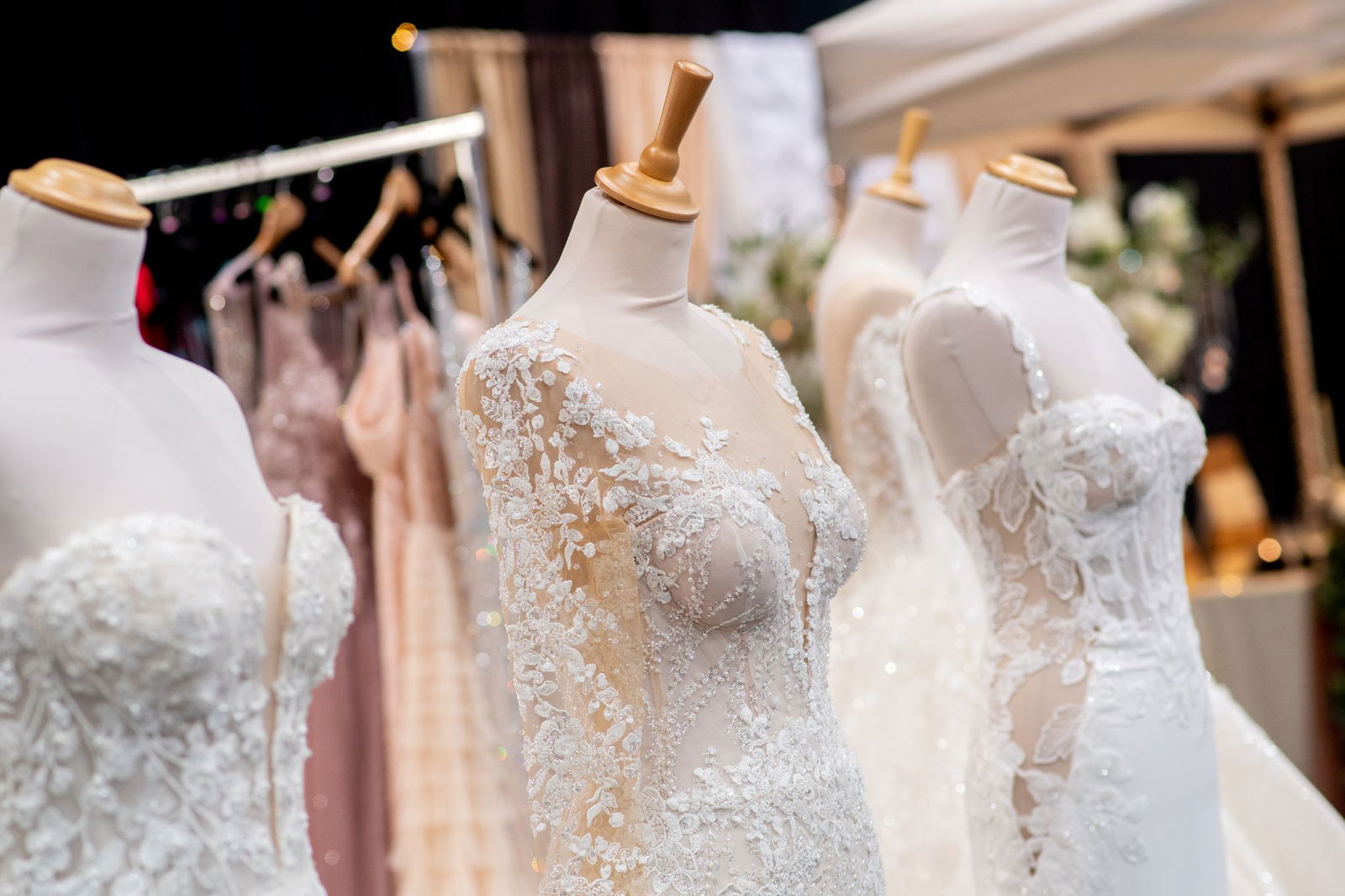 Gerade gekauft, schon geklaut: Ein Dieb hat in Mannheim ein Brautkleid gestohlen. (Symbolbild)