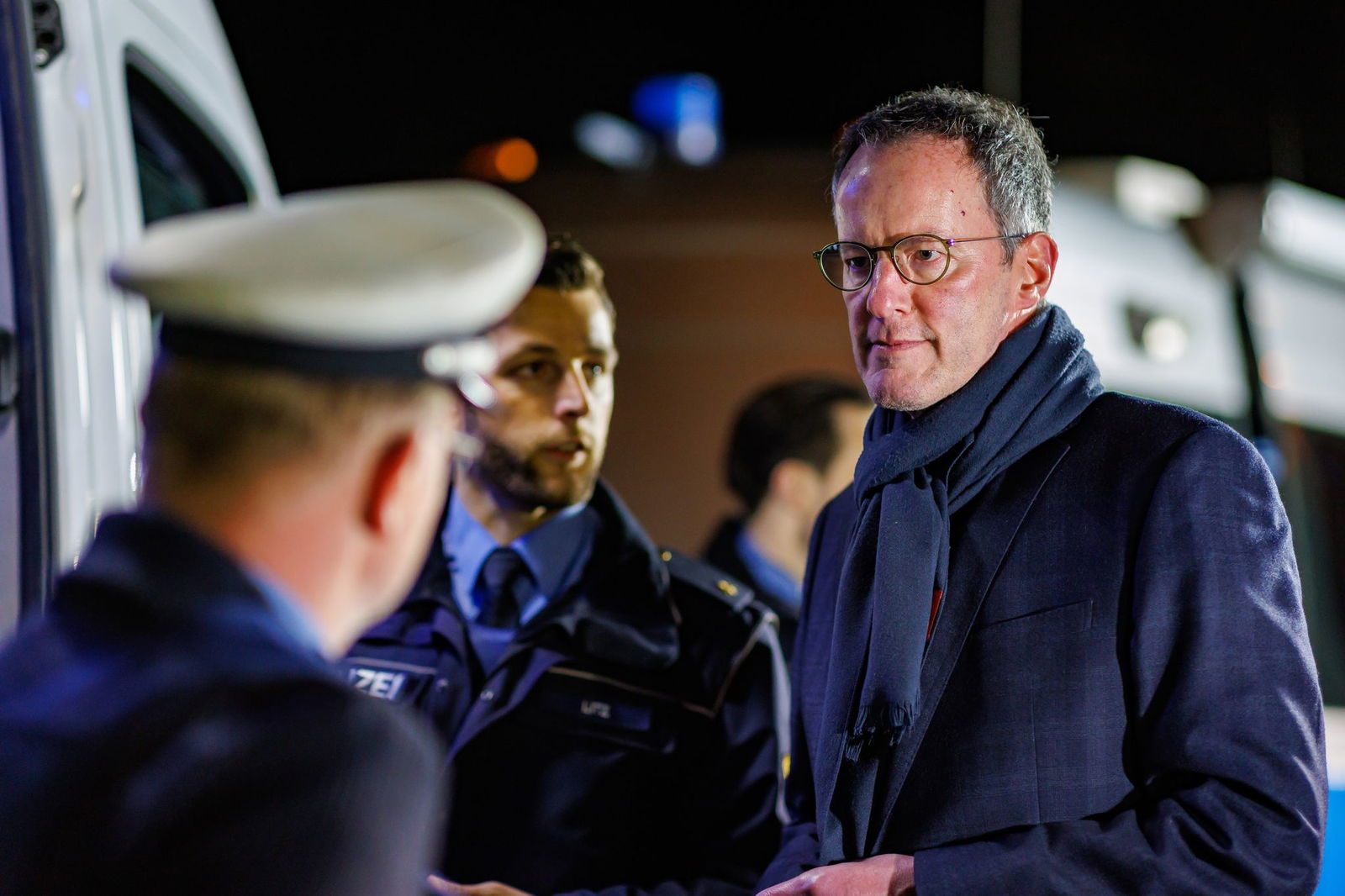 Innenminister Michael Ebling (SPD) will Geschwindigkeitskontrollen 2026 stärker auf Landstraßen ausweiten. (Archivbild)