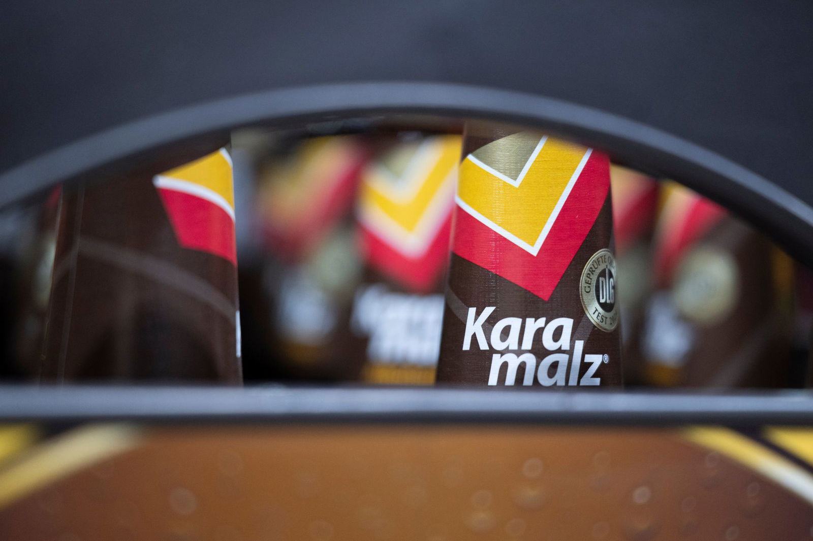 Veltins hat die Marke Karamalz übernommen und stellt den Malzdrink in der eigenen Brauerei im Hichsauerlandkreis her. 