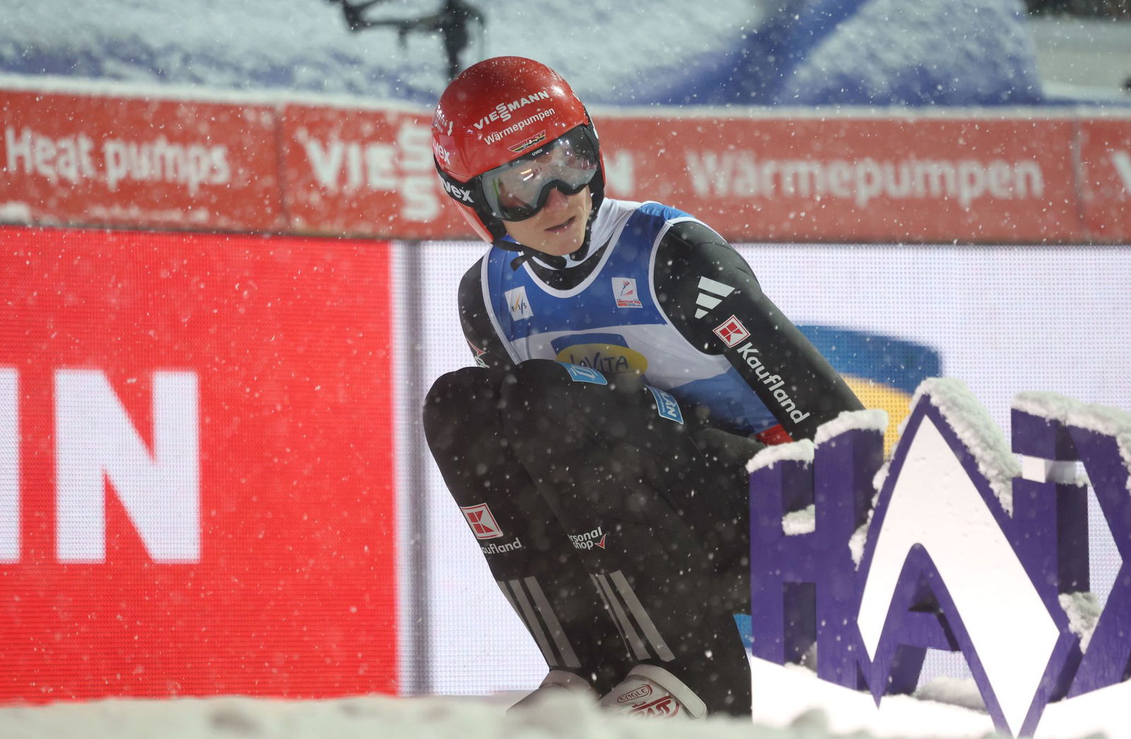 Karl Geiger schaffte es mit dem Team nicht auf das Podest.