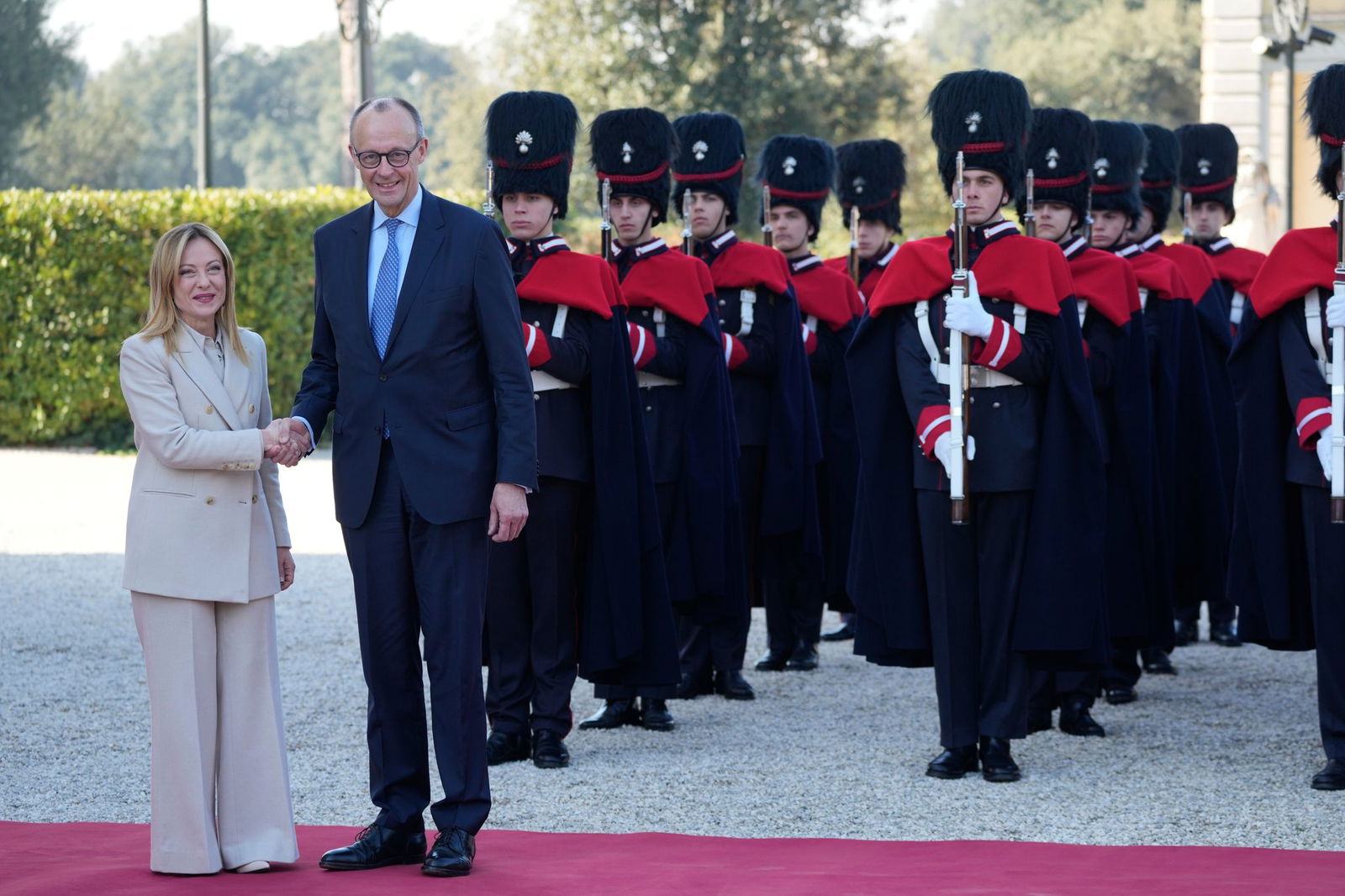 Kanzler Merz und Ministerpräsidentin Giorgia Meloni verstehen sich immer besser.