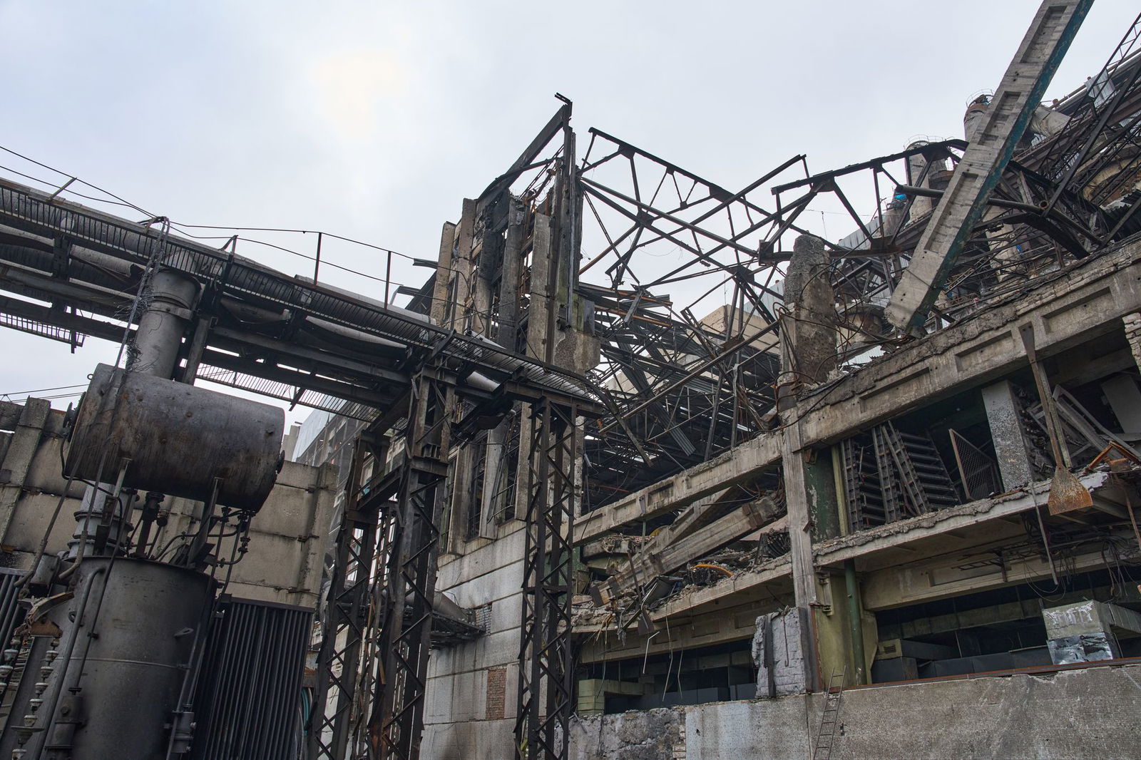 Viele Menschen in der Ukraine leiden unter den Folgen der russischen Angriffe auf die Energieversorgung. (Archivbild)