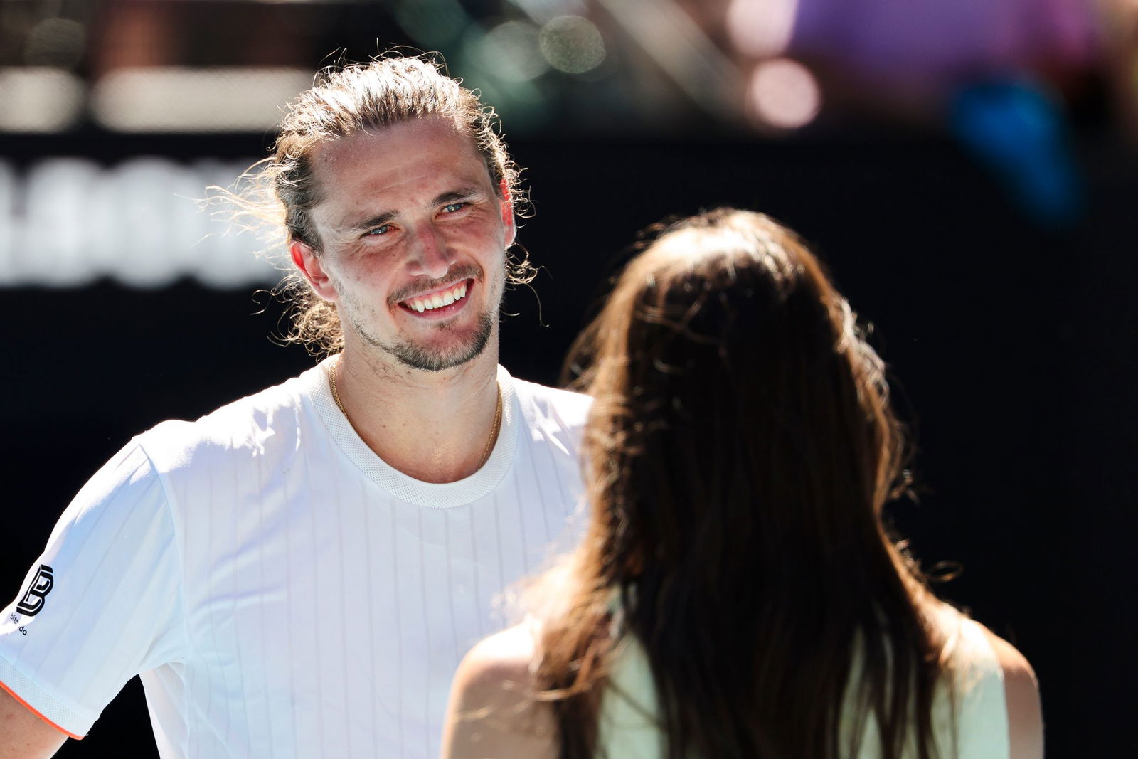Alexander Zverev beim Interview mit Andrea Petkovic nach seinem Erstrundensieg in Melbourne.