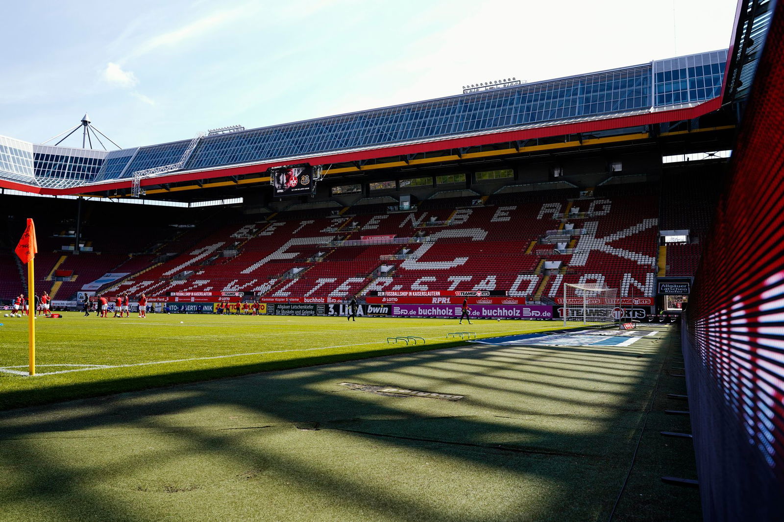 Das Fritz-Walter-Stadion war die Bühne für den SPD-Parteitag. (Archivbild)