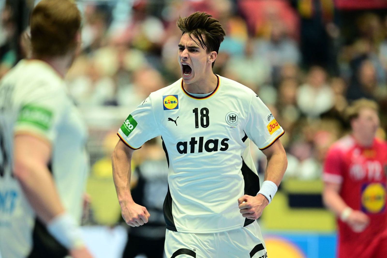 Bundestrainer Alfred Gislason setzt im Angriff und in der Abwehr auf Julian Köster. 