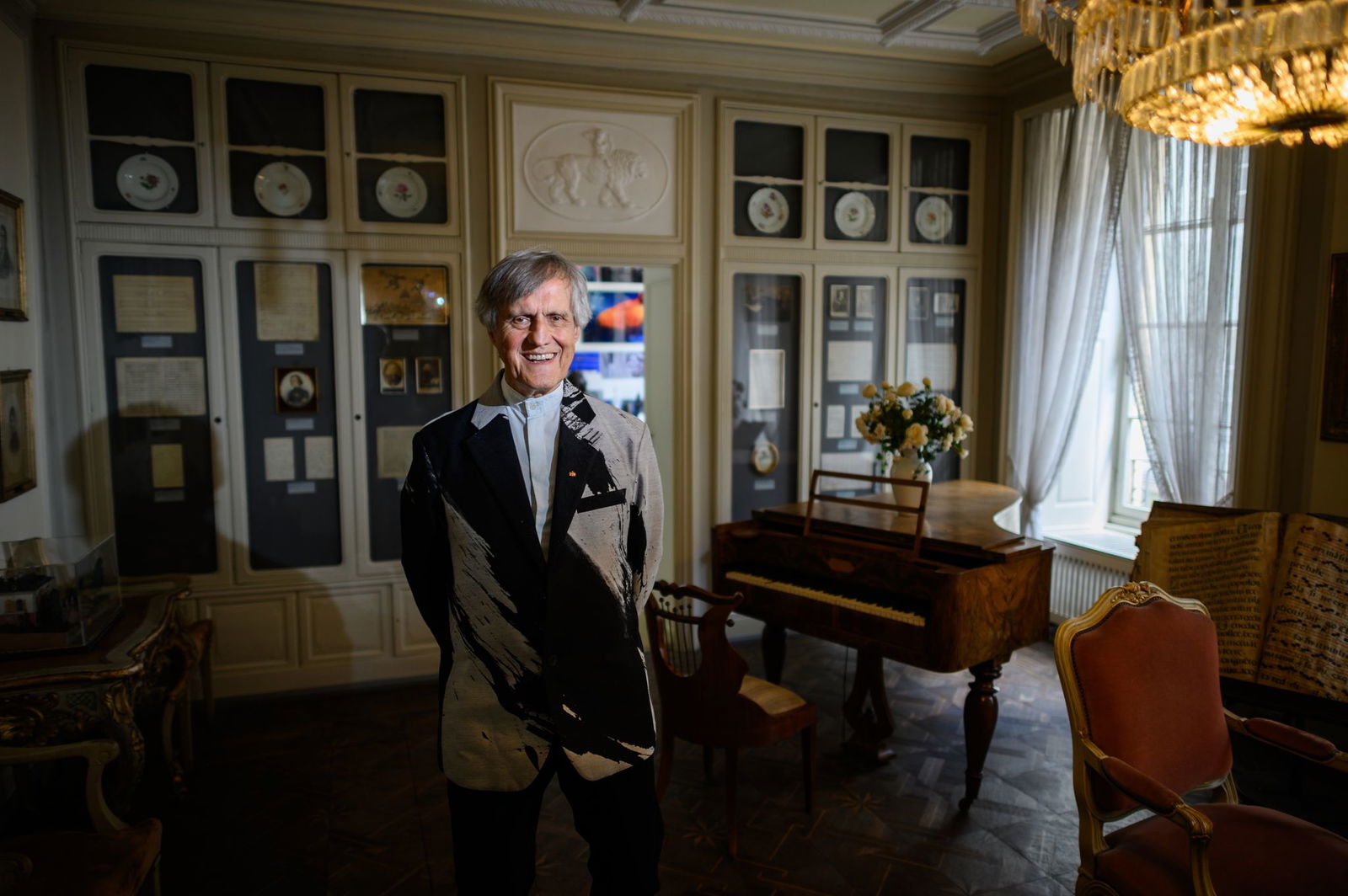 Peter Hanser-Strecker, hier in seinem Mainzer Verlag Schott Music, ist gestorben. (Archivbild) 