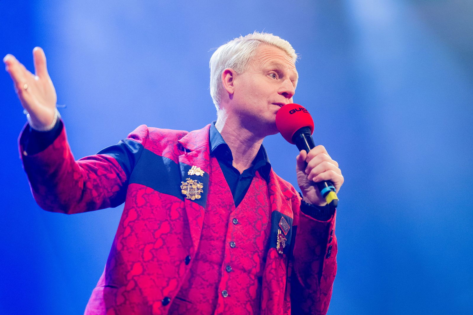 In diesem Jahr moderiert Cantz auch die Verleihung des Ordens wider den tierischen Ernst in Aachen. 