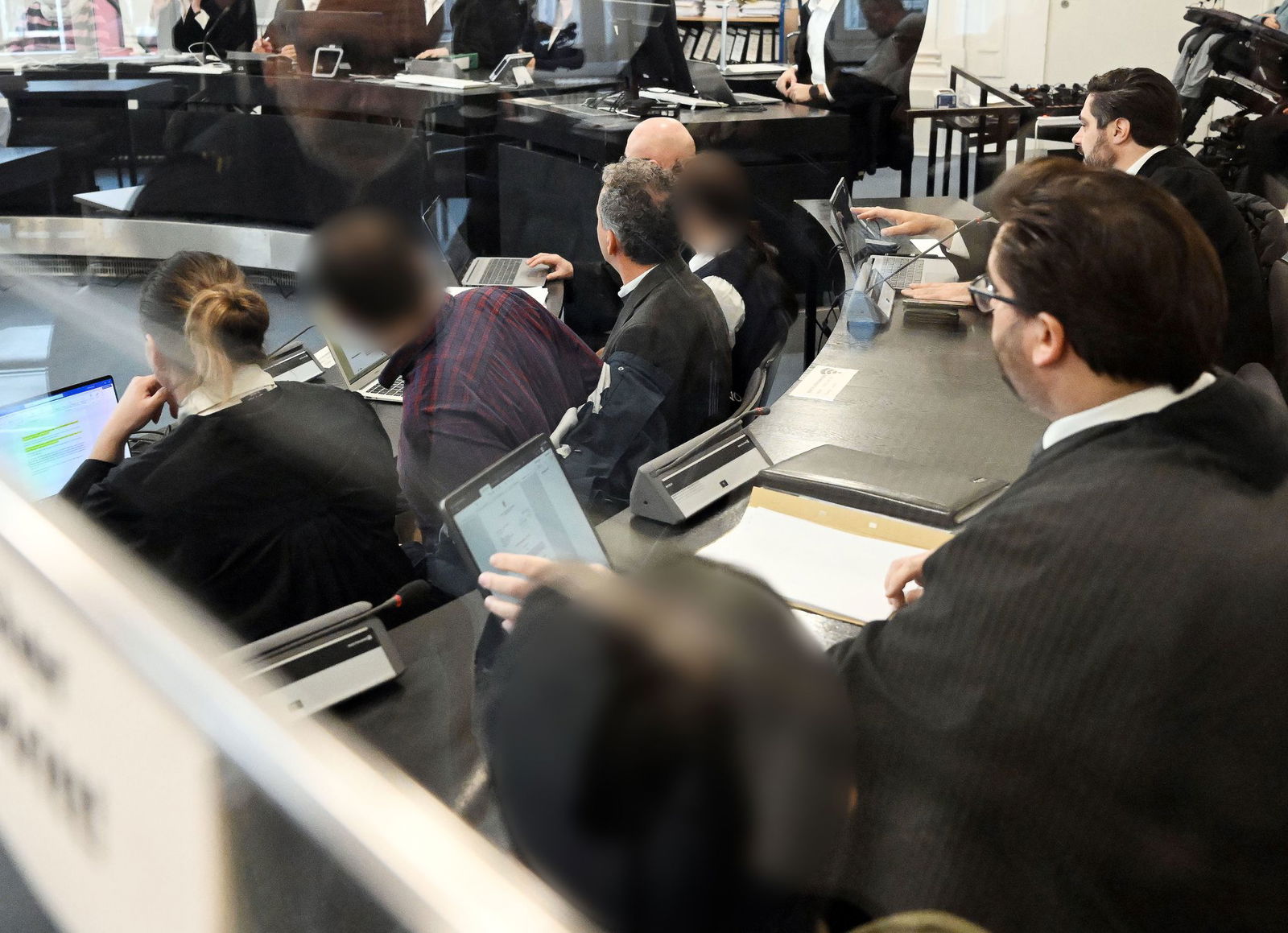 Warum musste ein auf einer Liege fixierter Patient sterben? 