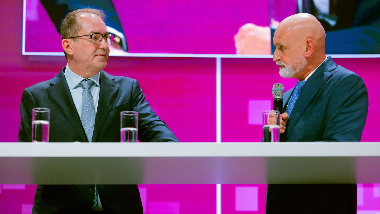 Innenminister Alexander Dobrindt (CSU) war beim dbb mit dessen Chef Volker Geyer im Gespräch. 