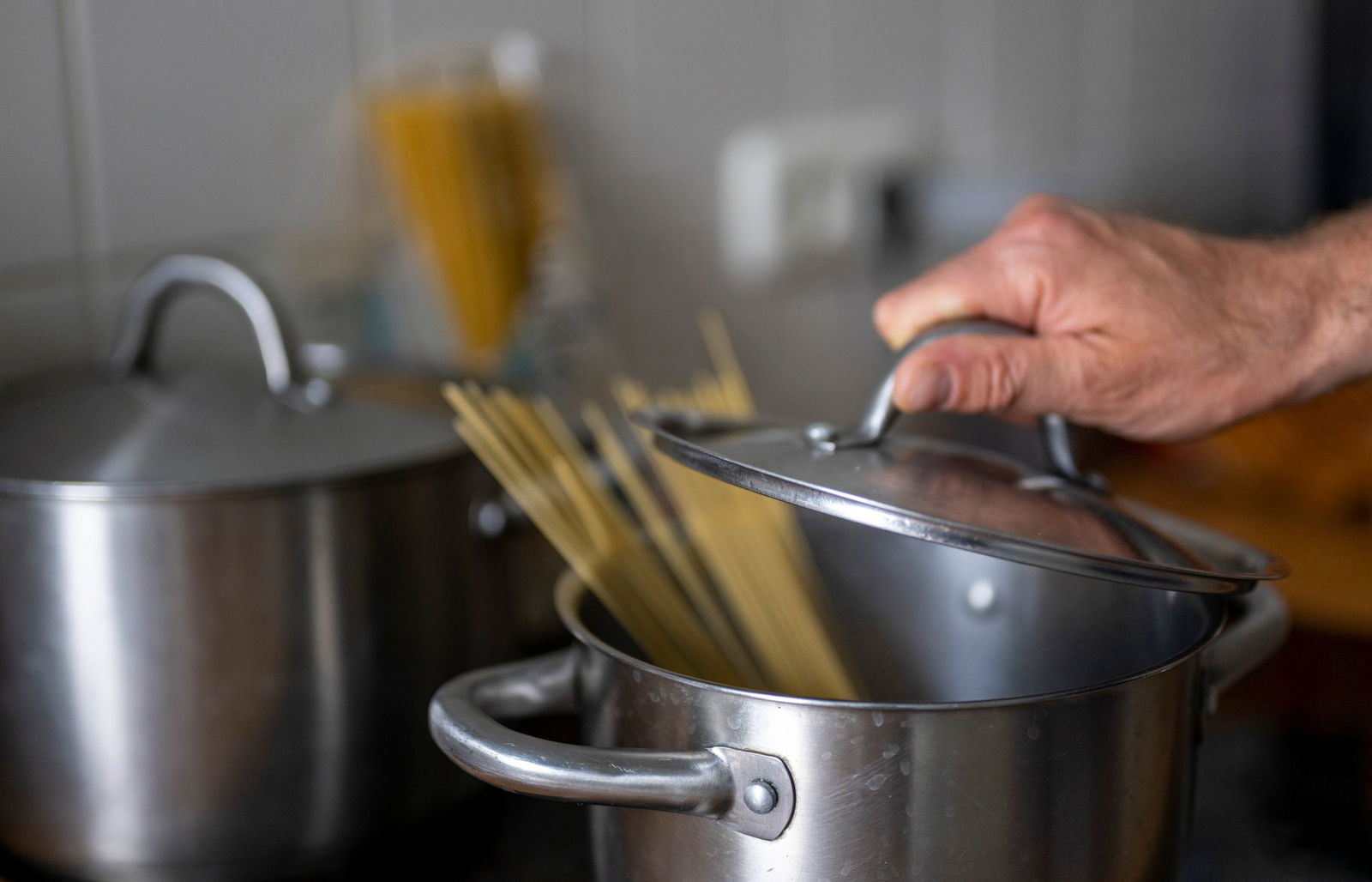 Scheinbar hatte der Eindringling Hunger. (Symbolbild)