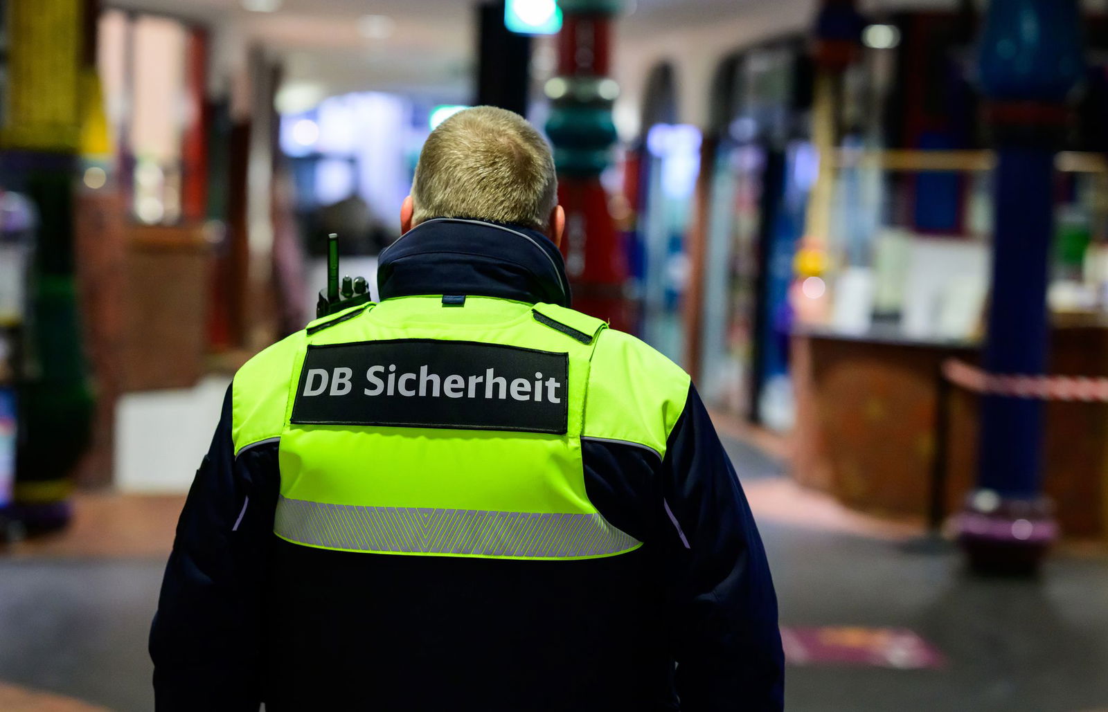 Es wird mehr Personal auf Streife geschickt. (Symbolbild)