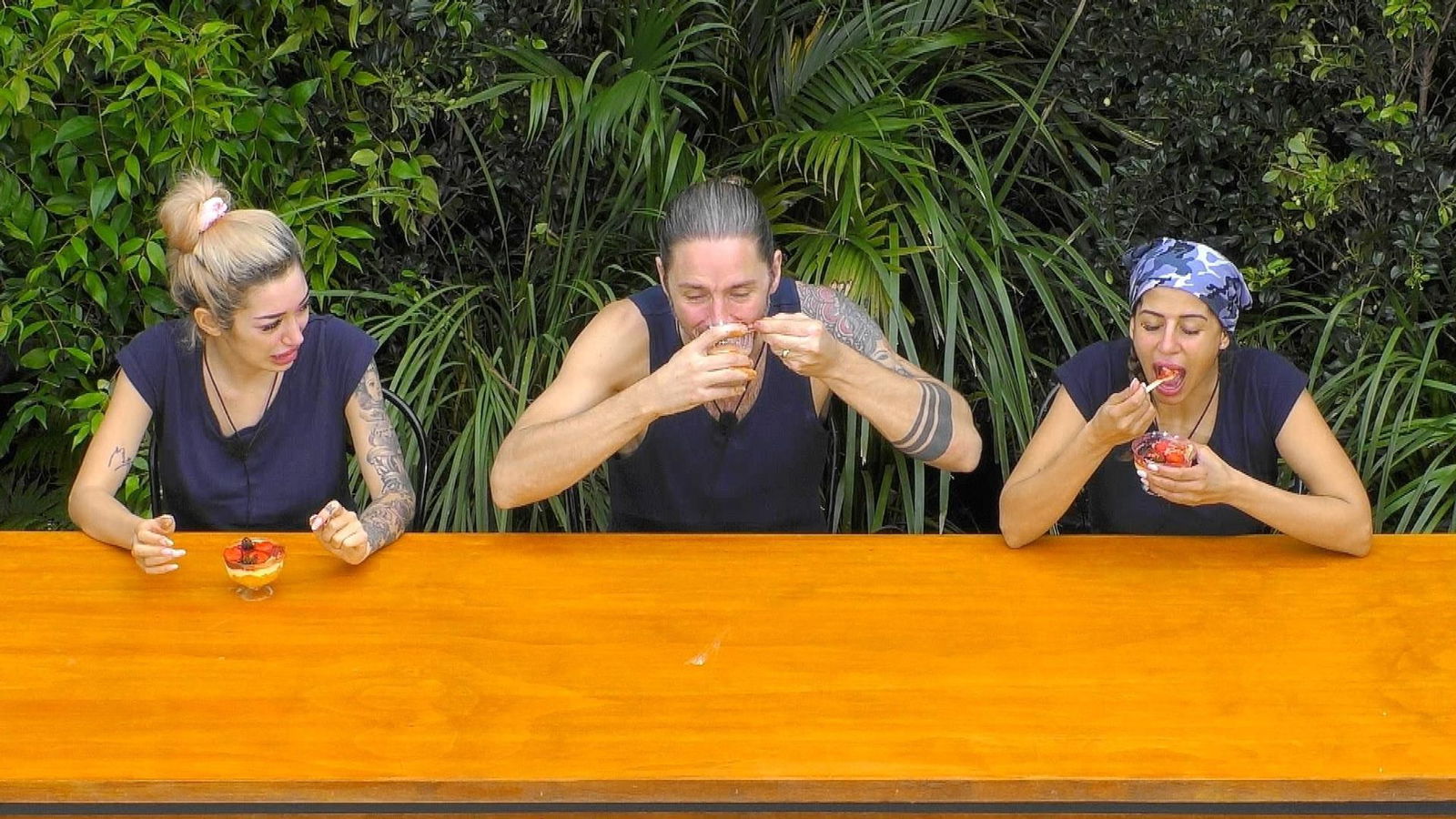 Kamelhirn und Kuhurin standen auf der Speisekarte. 