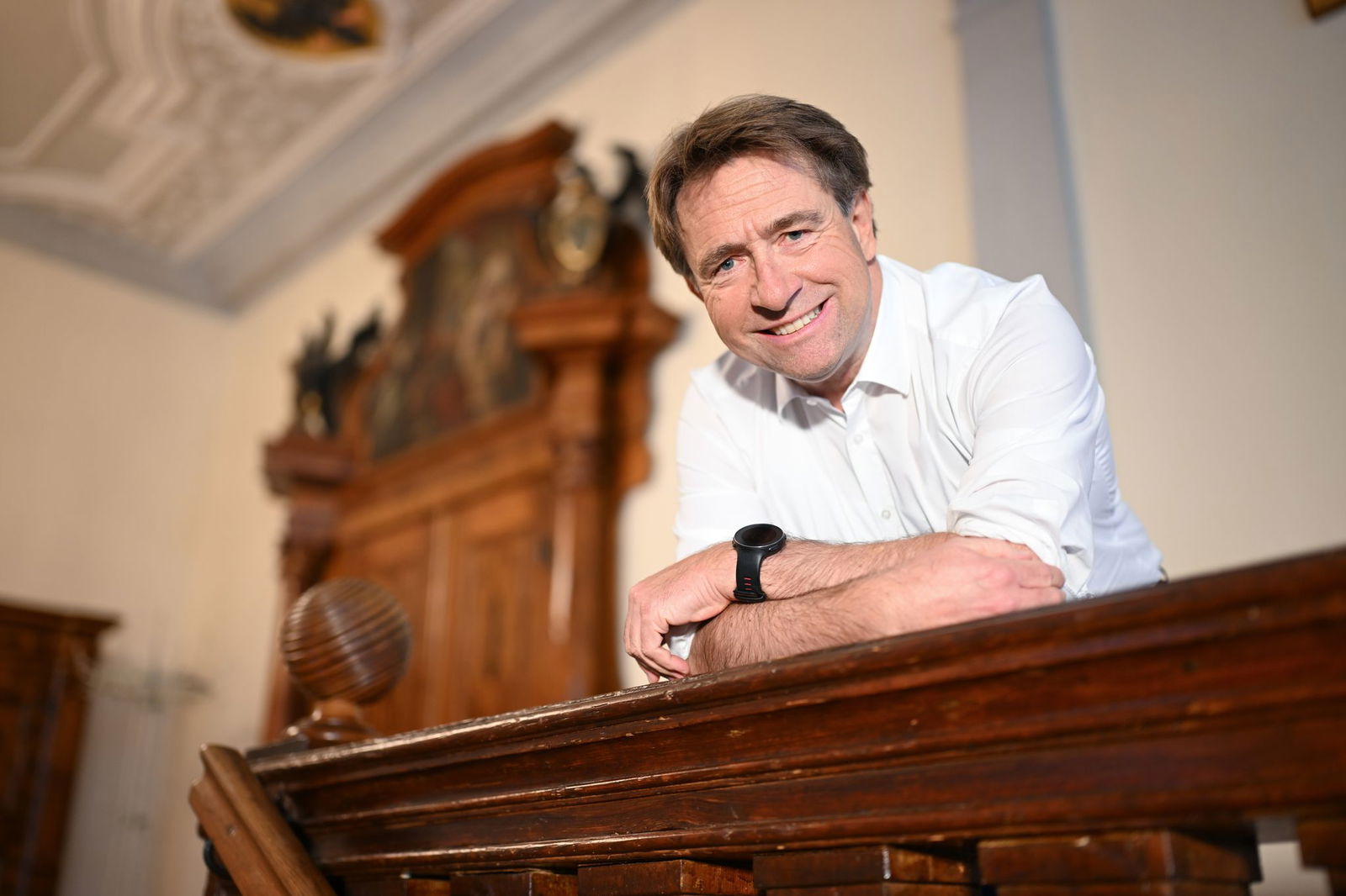 Privat ist er ein leidenschaftlicher Marathonläufer. 