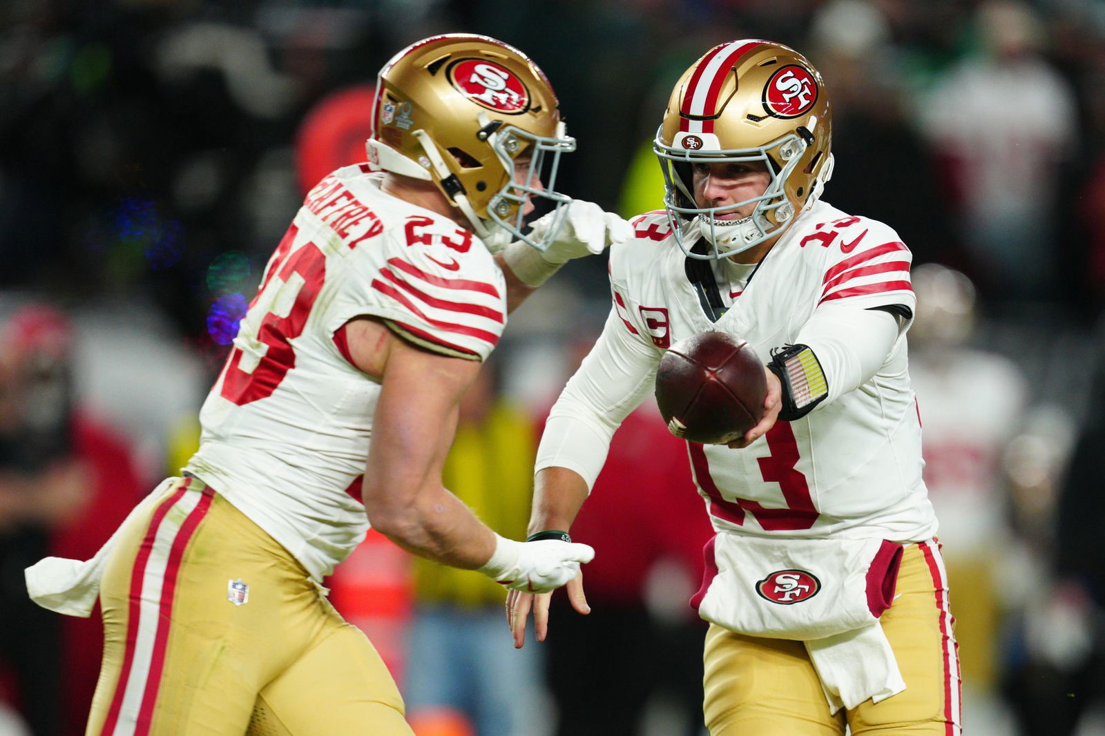 Purdy und McCaffrey haben weiter die Chance auf ein Heimspiel im Super Bowl.