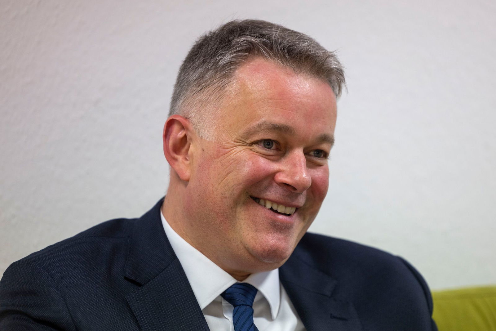 Der rheinland-pfälzische CDU-Chef Schnieder will Ministerpräsident werden und hat schon Ideen für einen Zuschnitt der Ministerien. 