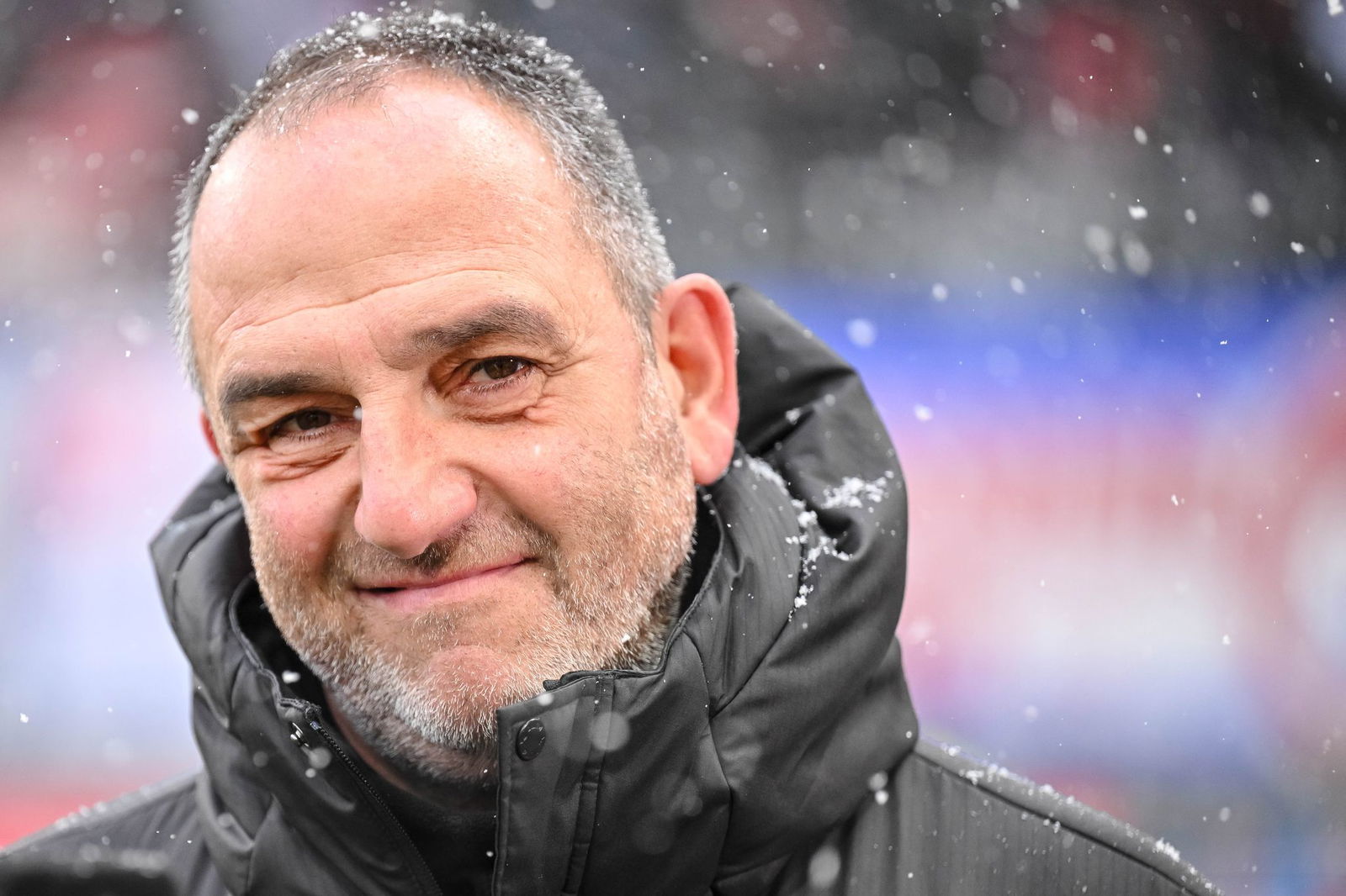 Frank Schmidt und der 1. FC Heidenheim sind am Dienstag in Mainz zu Gast.