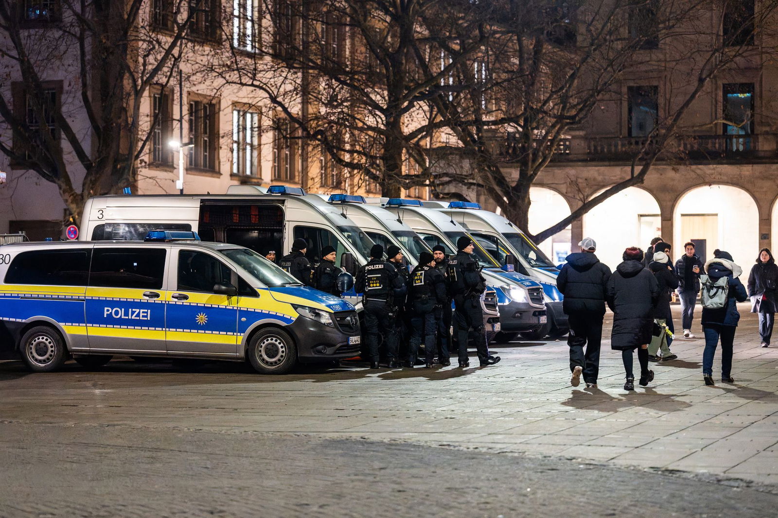 Die Polizei in Stuttgart zieht eine positive Bilanz der Nacht. 