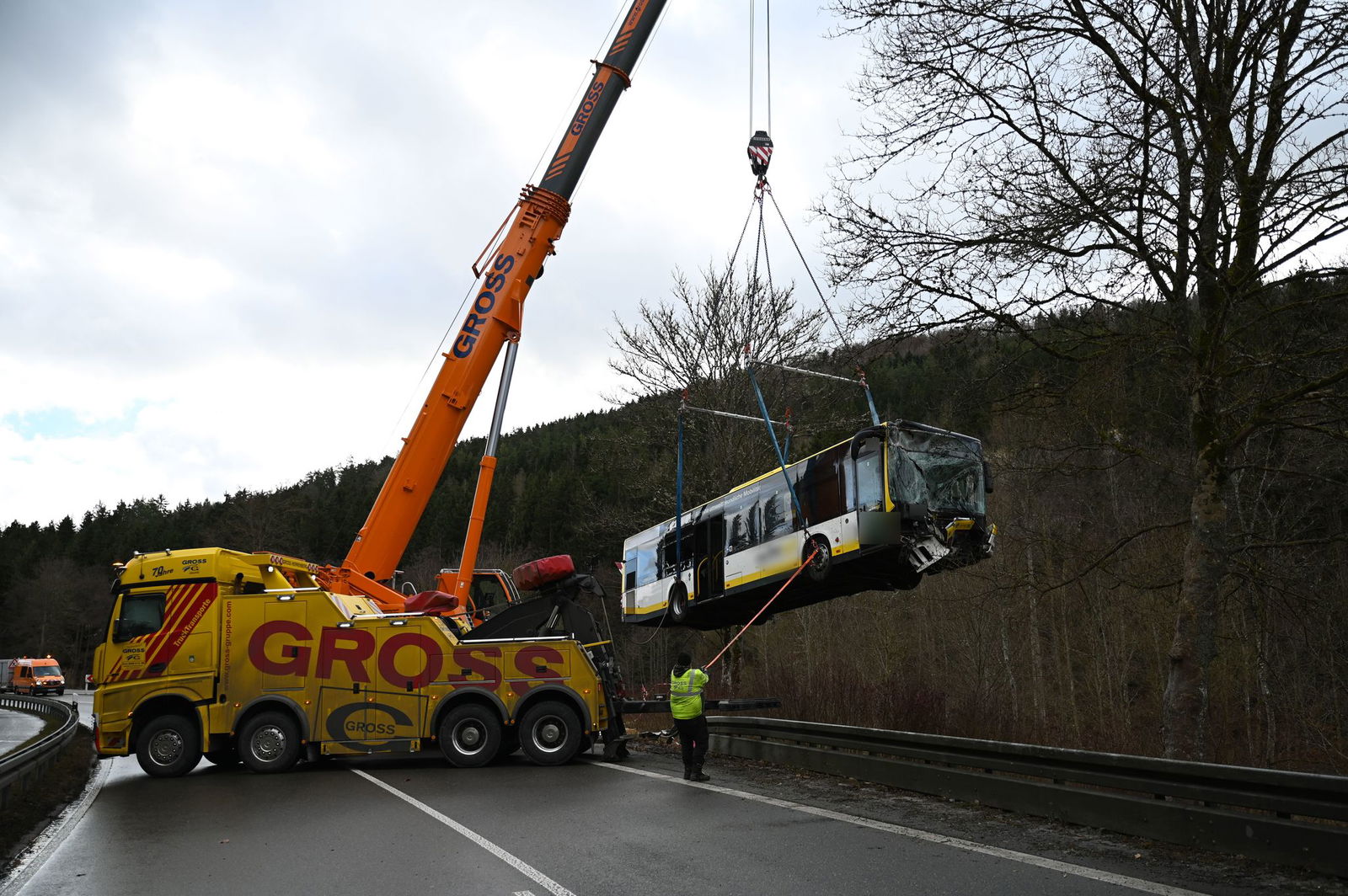 Das Buswrack wurde abgeschleppt.