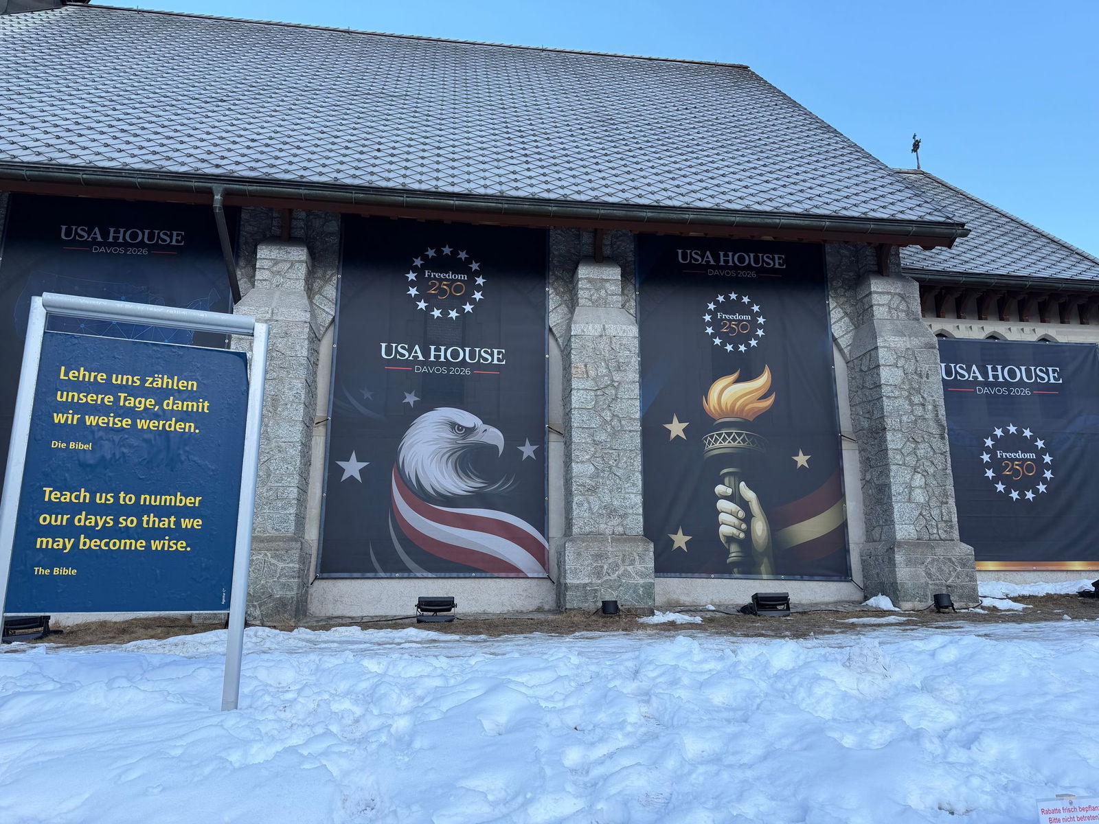 USA House in Davos: Pomp und Glaube eng beieinander.