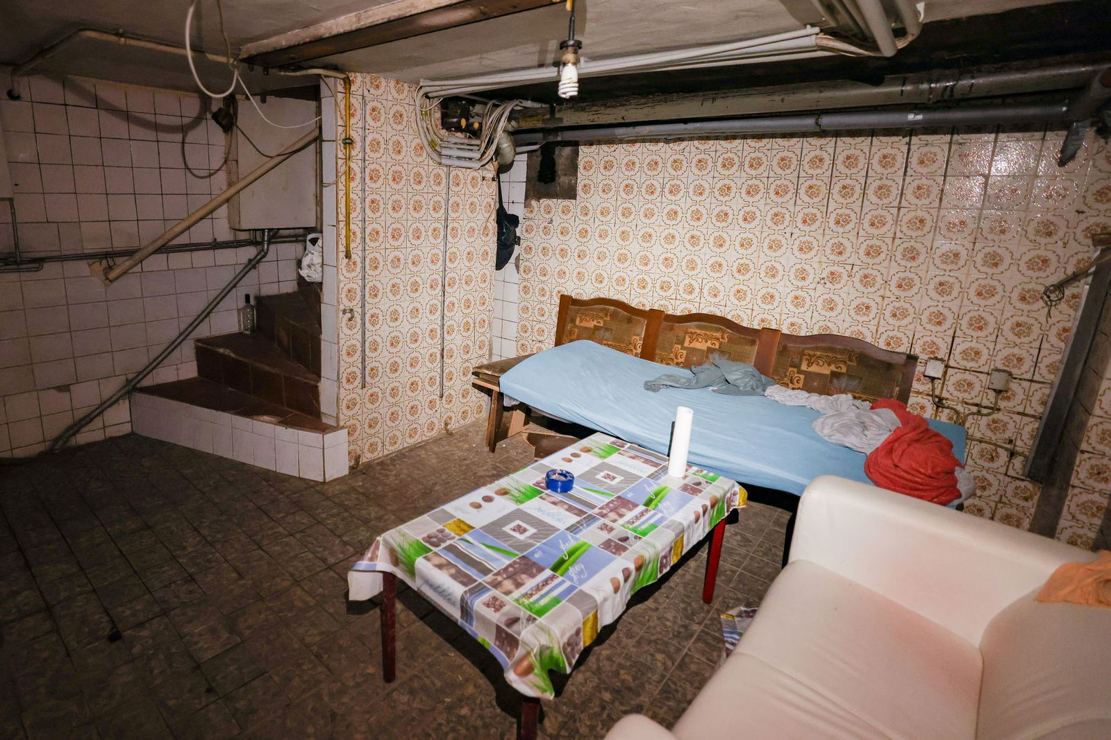 Sogenannte Schrottimmobilien, in denen Menschen unter unwürdigen Verhältnissen und zugleich zu überteuerten Mieten leben, sind bundesweit ein Problem.(Symbolbild) 