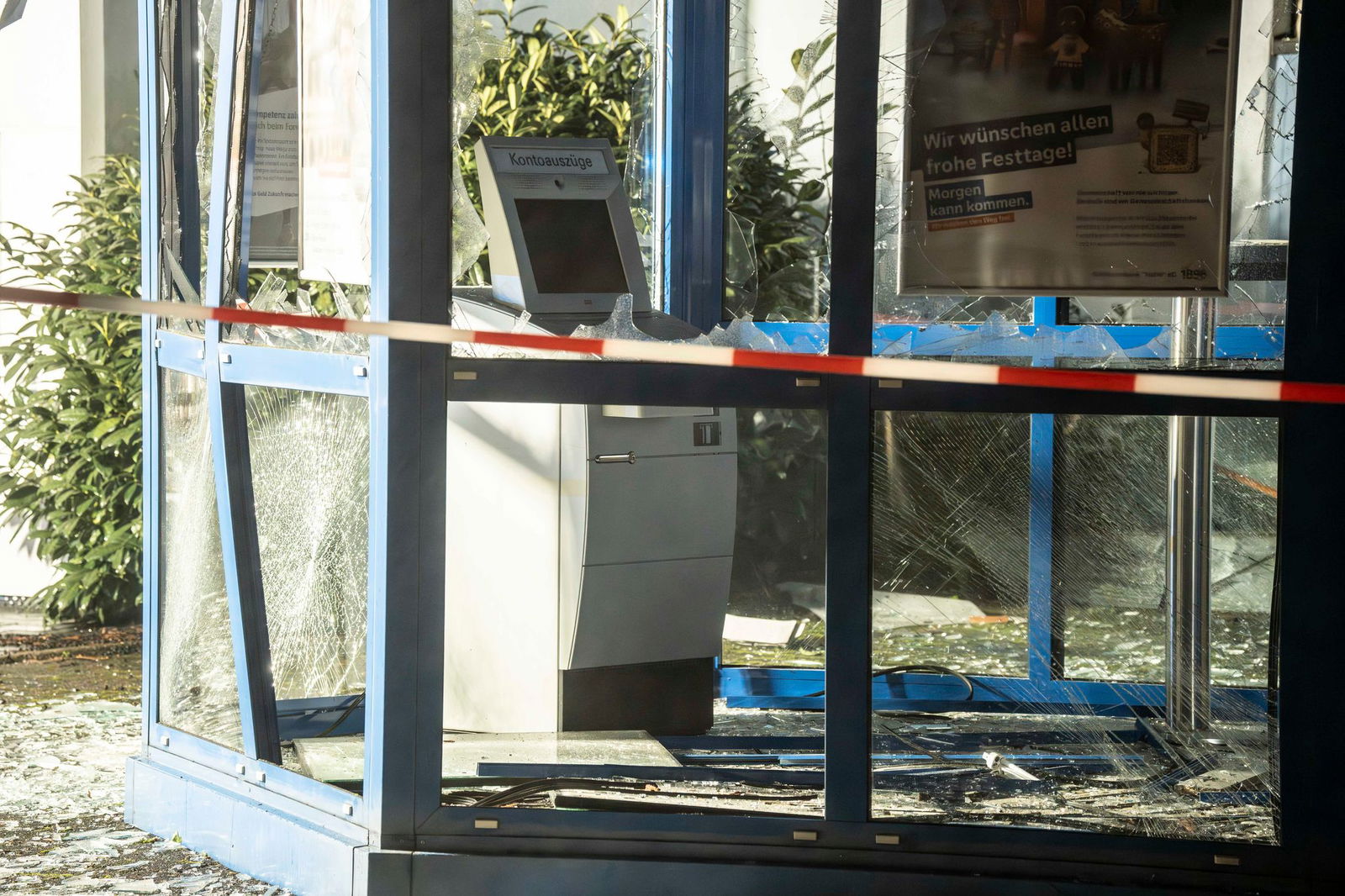 Die Zahl der vollendeten und versuchten Fälle von Geldautomatensprengungen in Rheinland-Pfalz geht deutlich zurück.