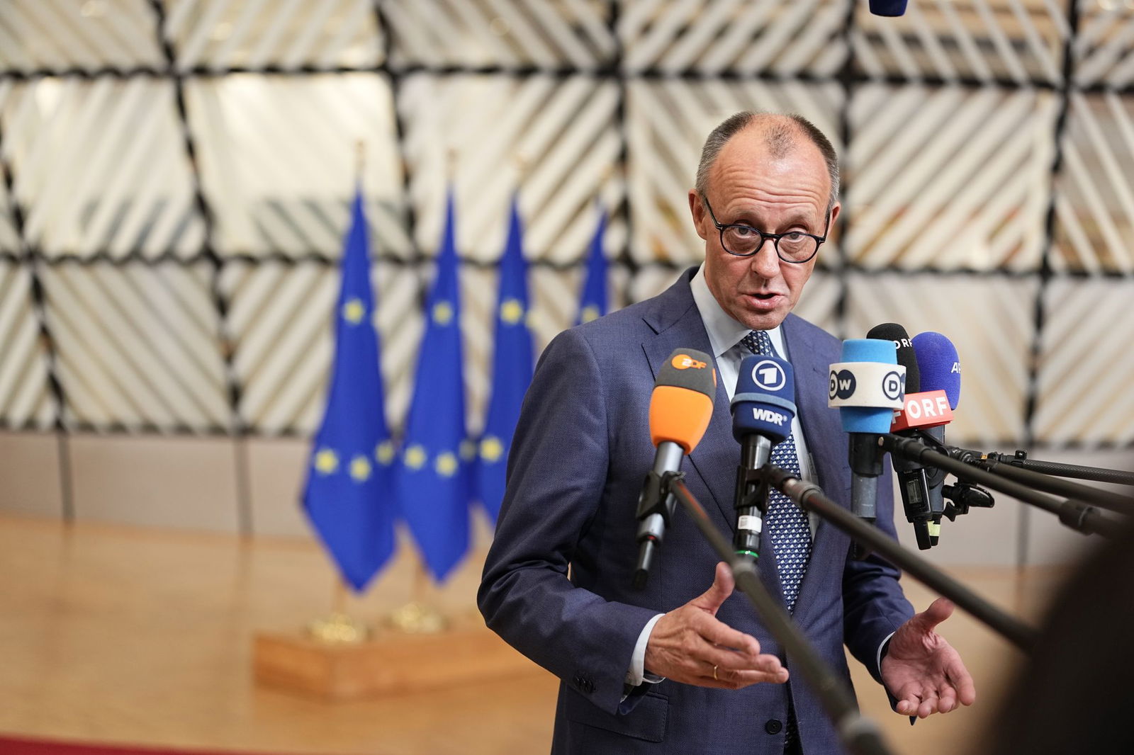 Bundeskanzler Merz: Europa muss seine Verteidigungsfähigkeit und wirtschaftliche Wettbewerbsfähigkeit stärken.