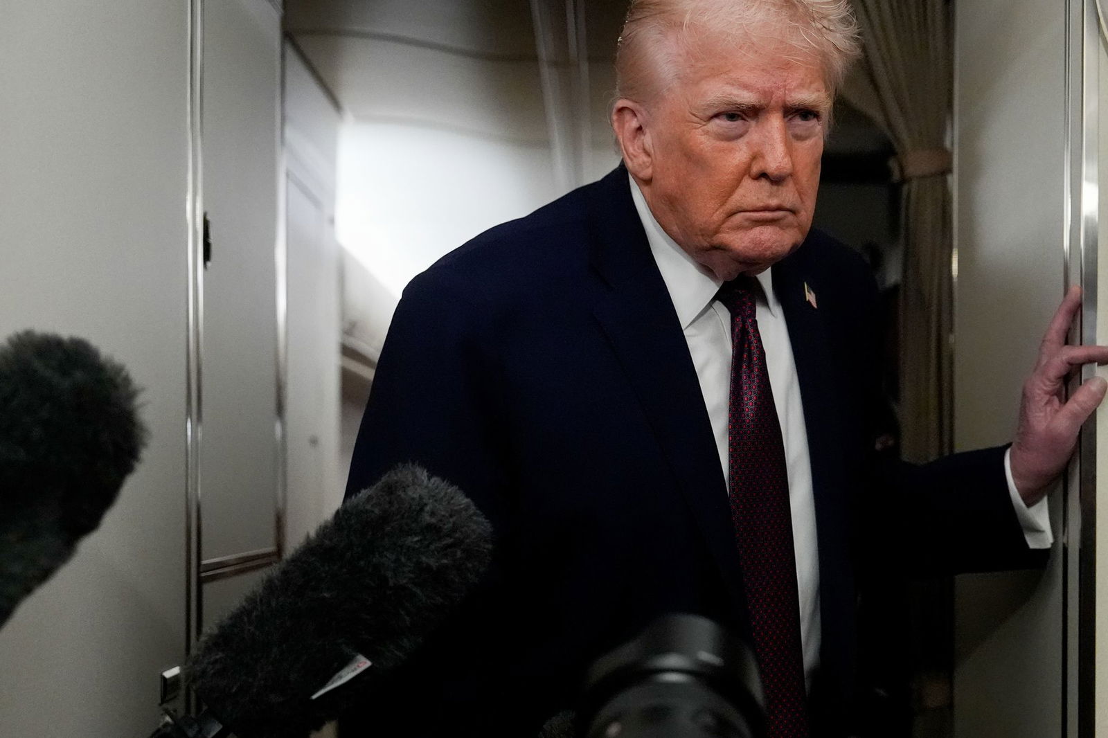 Der Iran wolle mit den USA verhandeln - sagt US-Präsident Trump. 