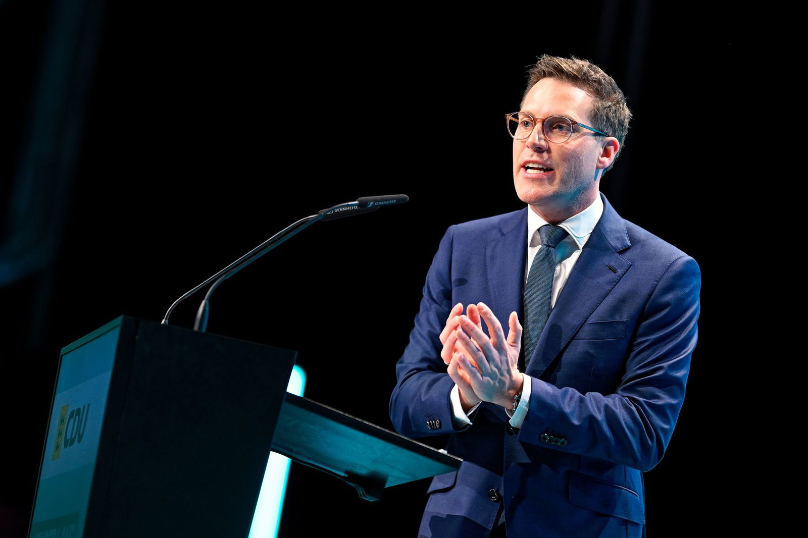 Ist nicht nur seriöser Politiker, sondern auch aktives Mitglied der Narrenzunft Spritzenmuck in seiner Heimat Ehingen: CDU-Landeschef Manuel Hagel. (Archivbild)