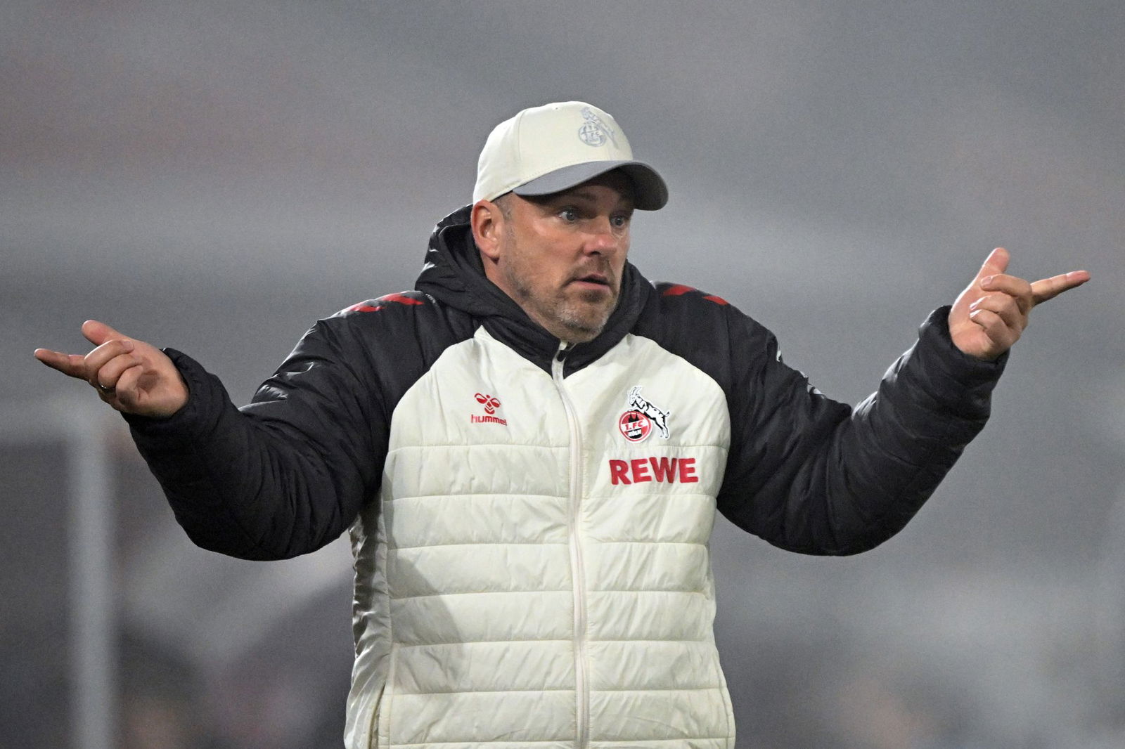 Sehnt ein Ende der Misserfolgsserie herbei: Kölns Trainer Lukas Kwasniok (Archivbild).
