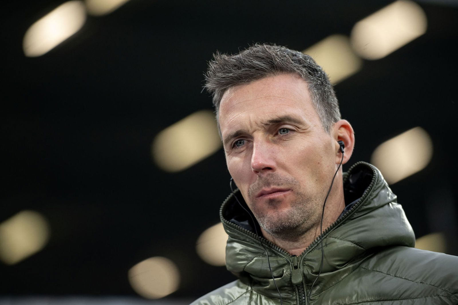 KSC-Trainer Christian Eichner muss für die Ausfälle in der Defensive Lösungen finden. (Archivbild).