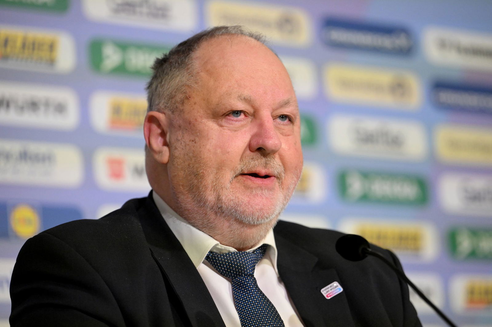 DHB-Boss Andreas Michelmann hat ein klares Bekenntnis zum Bundestrainer vermieden. (Archivbild)