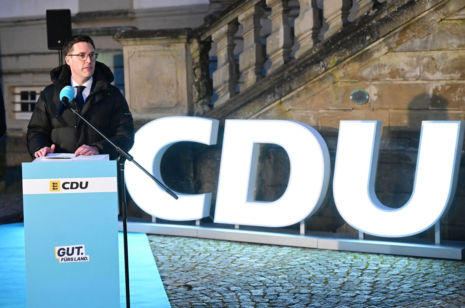 Im Falle eines Siegs bei der Landtagswahl will CDU-Spitzenkandidat auch im Land einen Sachverständigenrat für Wirtschaft einrichten. 